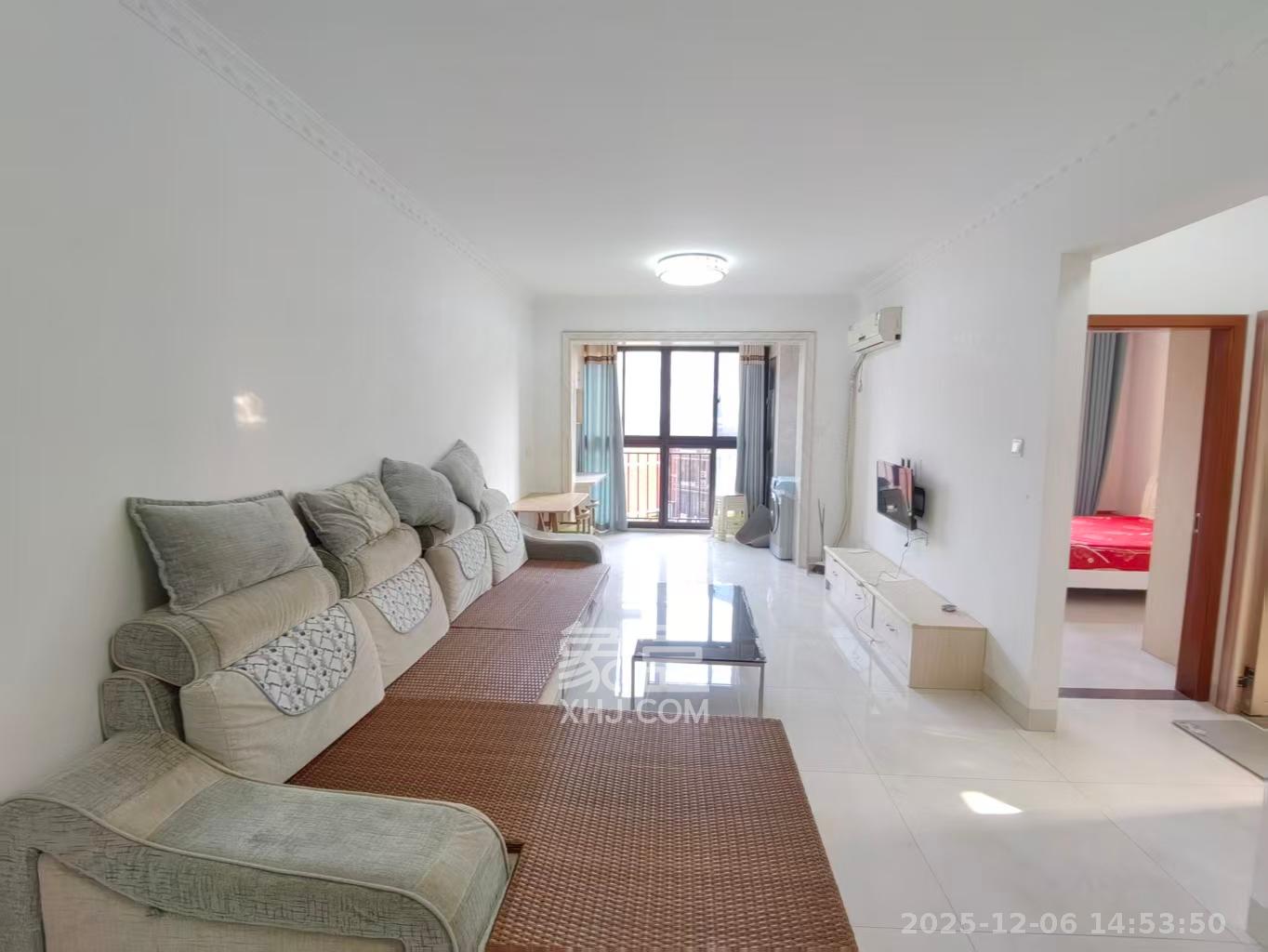 华润置地广场一期  2室1厅1卫    1800.0元/月