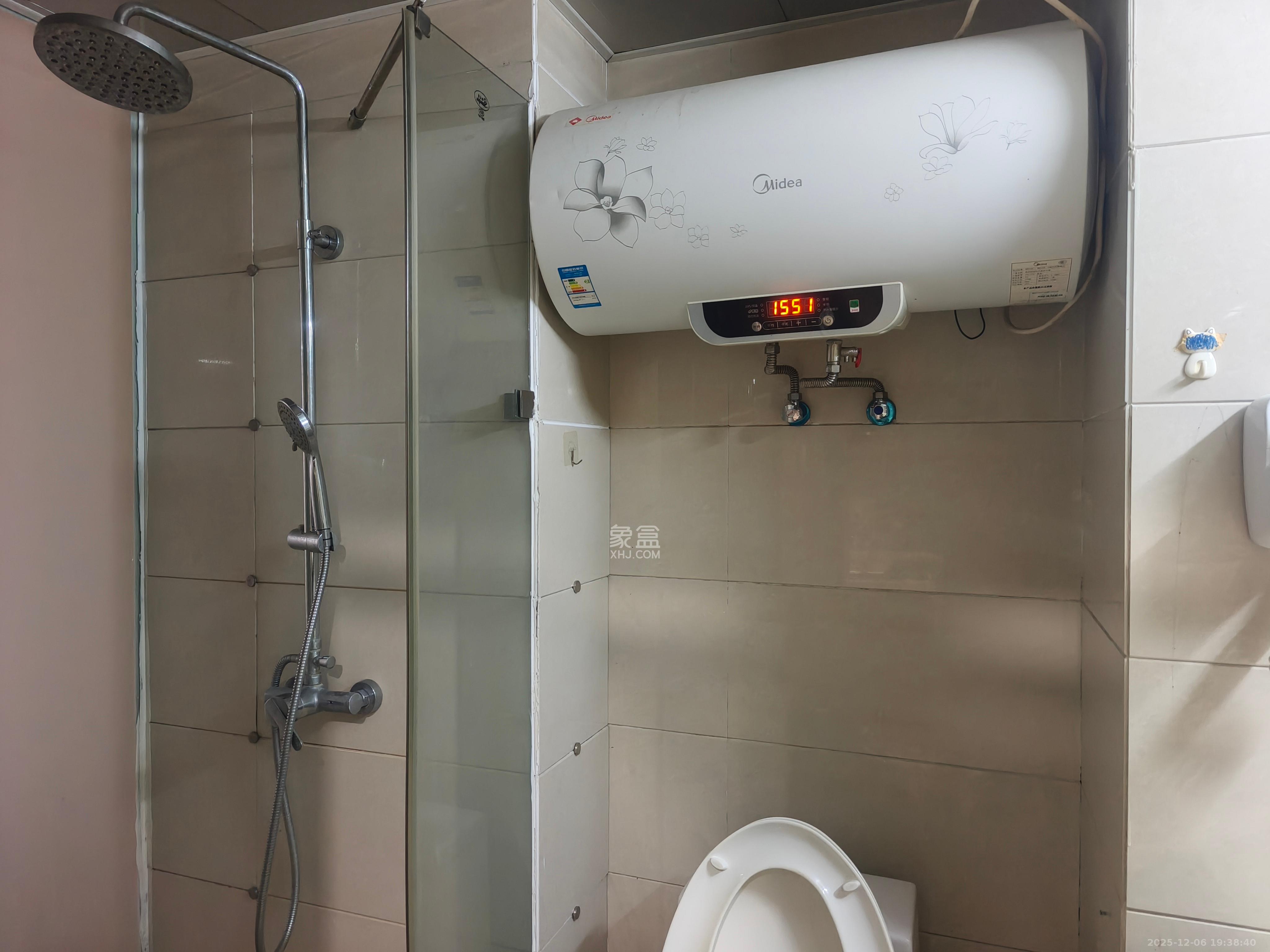 湘腾城市广场 1室1厅1卫 1300.0元/月 湘腾城市广场 1室1厅1卫 1300.0元/月室内图