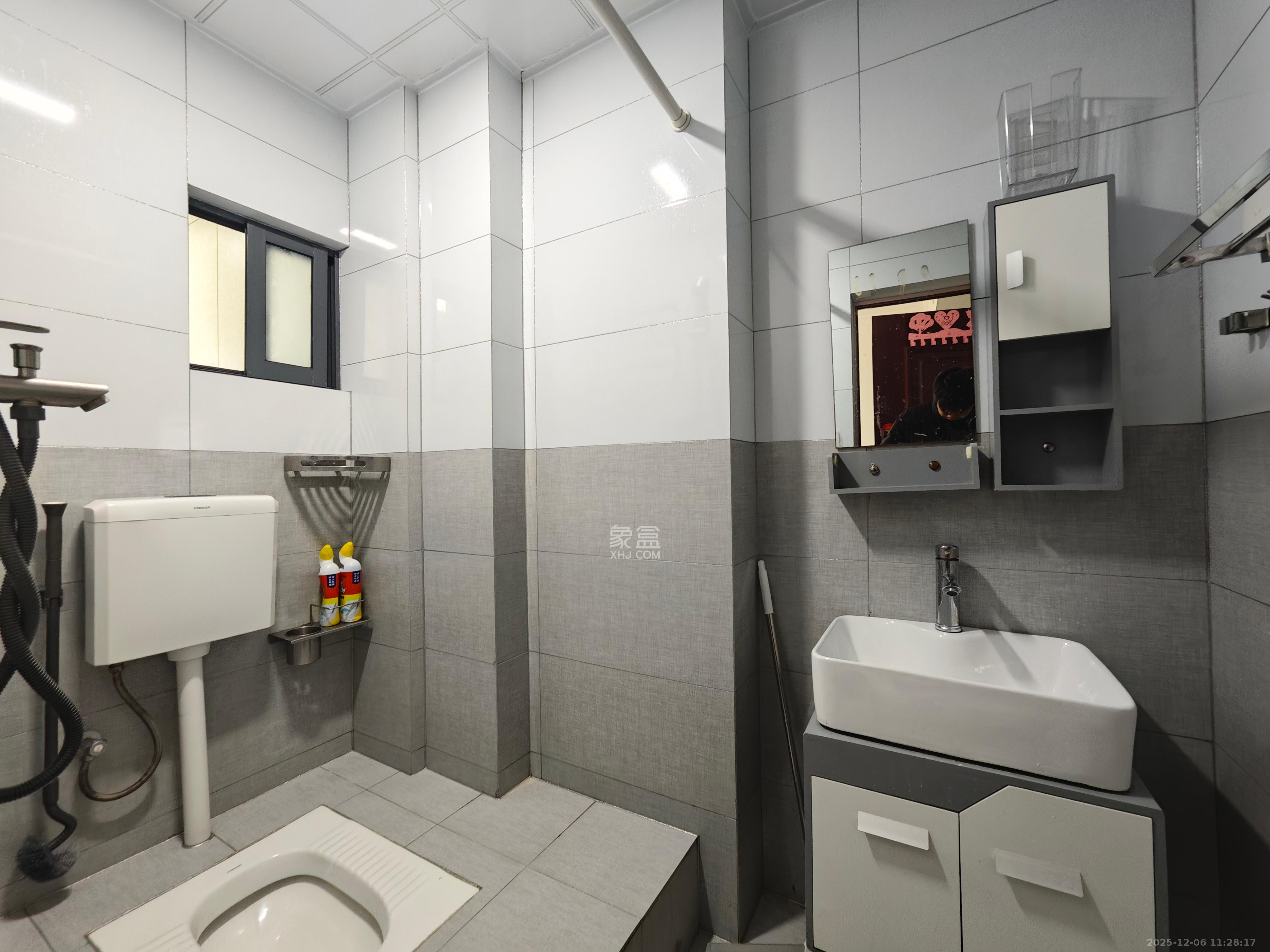 天健城 1室0厅0卫 2000.0元/月 天健城 1室0厅0卫 2000.0元/月室内图