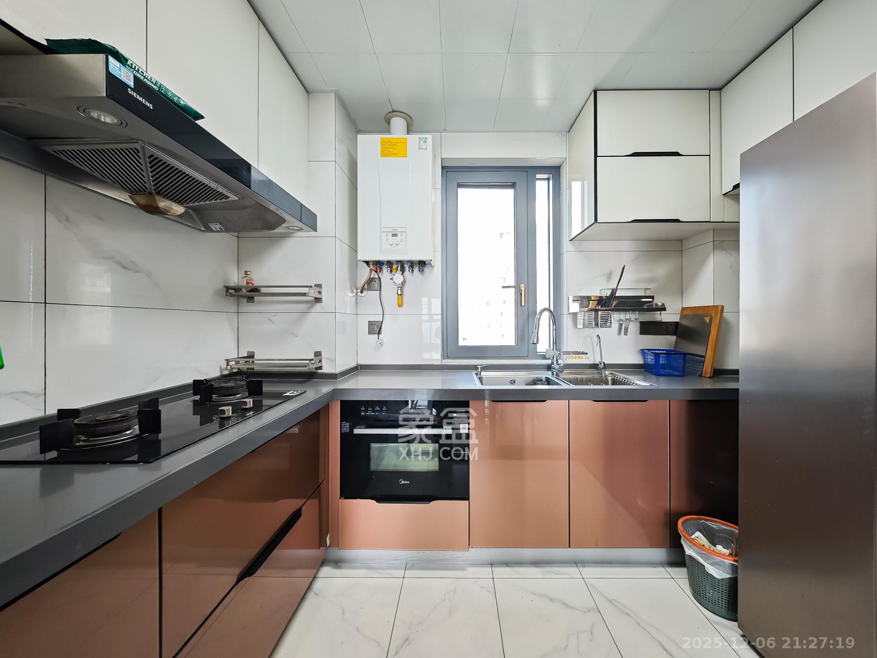 福晟钱隆国际(晟冉景苑) 4室2厅2卫 110.0万 福晟钱隆国际(晟冉景苑) 4室2厅2卫 110.0万厨房