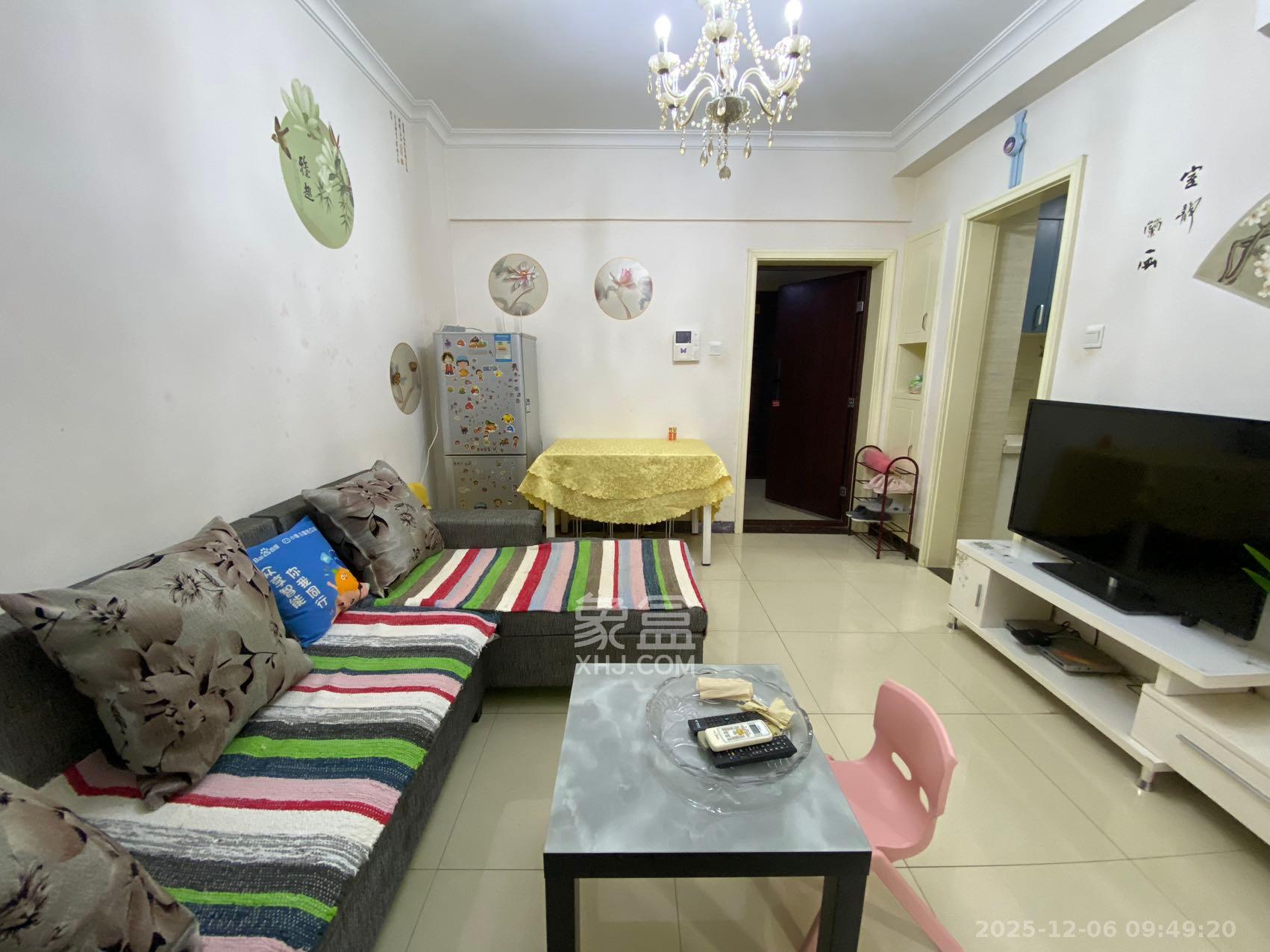 中建芙蓉工社  2室1厅1卫    1700.0元/月室内图