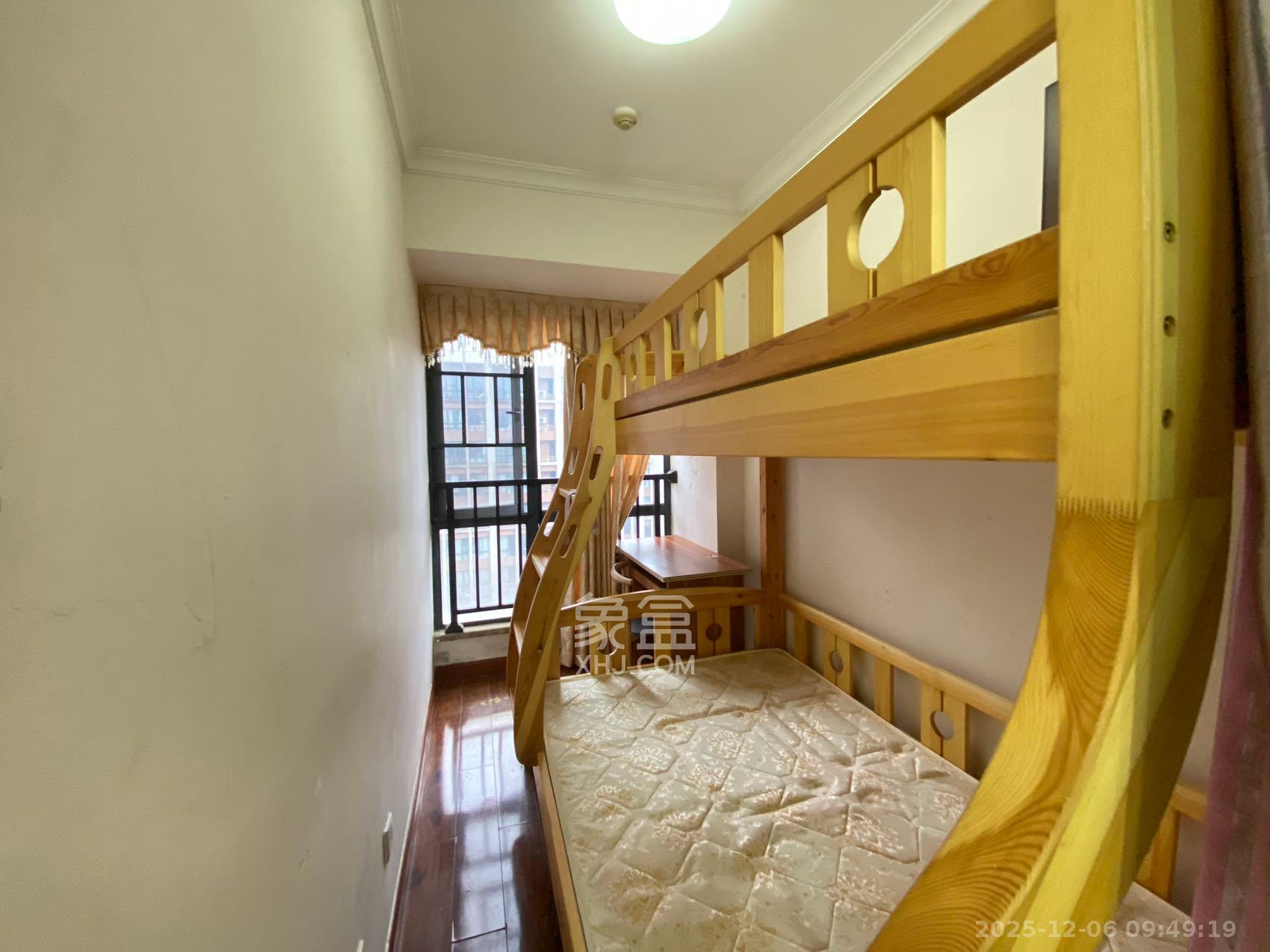 中建芙蓉工社  2室1厅1卫    1700.0元/月室内图