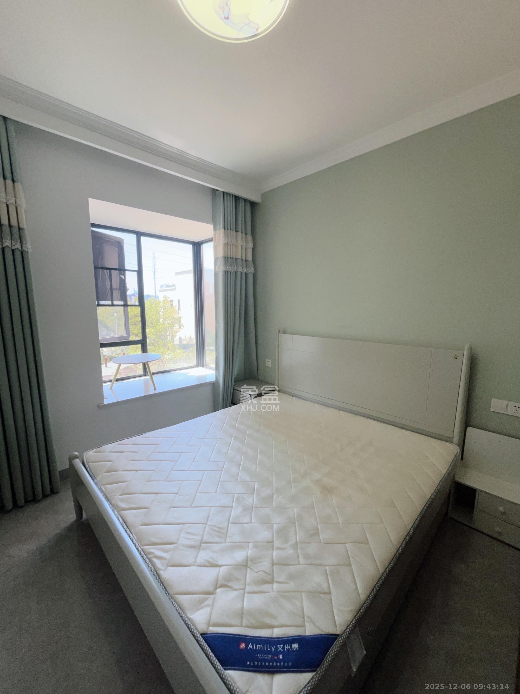 燕珑新寓  2室2厅1卫    2400.0元/月室内图