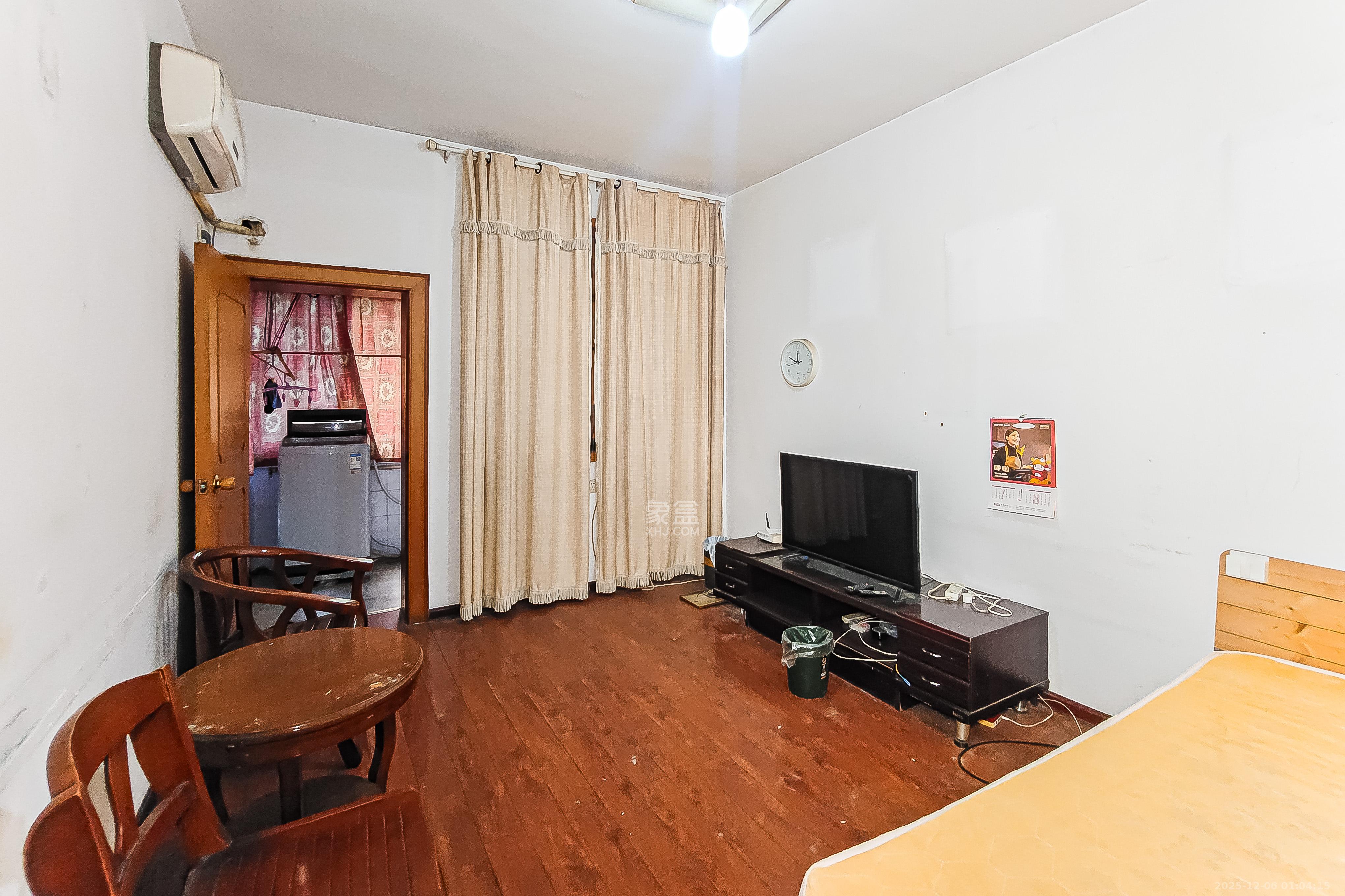 潇湘电影制片厂  3室1厅1卫    48.8万