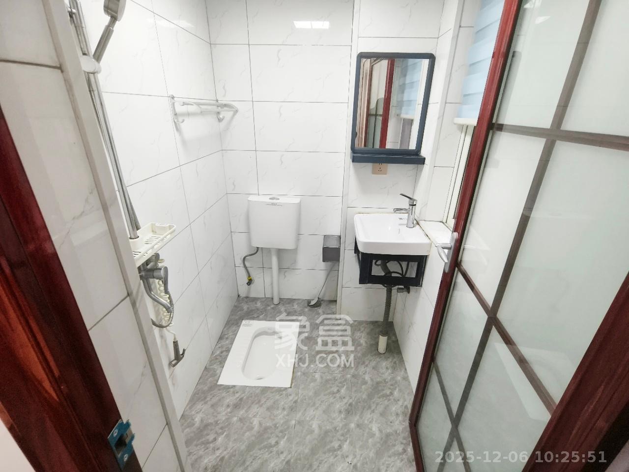 和润园一、二期 1室1厅1卫 1400.0元/月 和润园一、二期 1室1厅1卫 1400.0元/月室内图