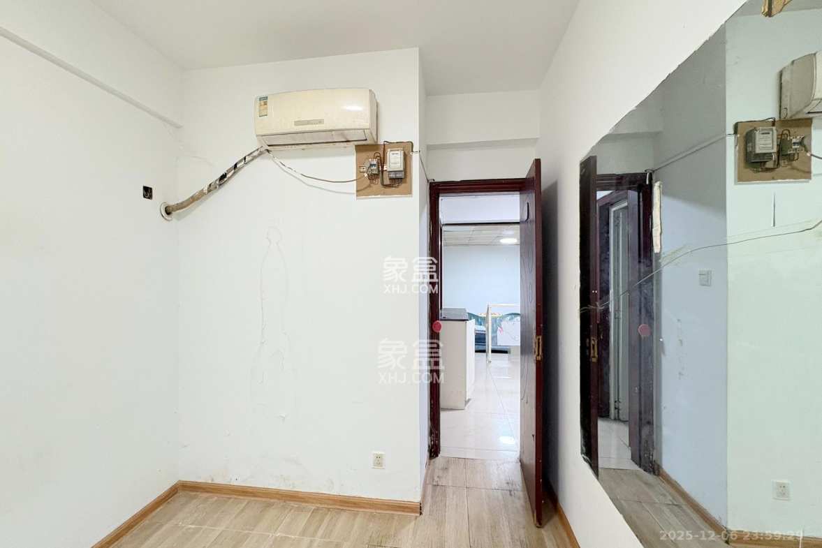 王府花园 3室2厅1卫 95.0万 王府花园 3室2厅1卫 95.0万其他