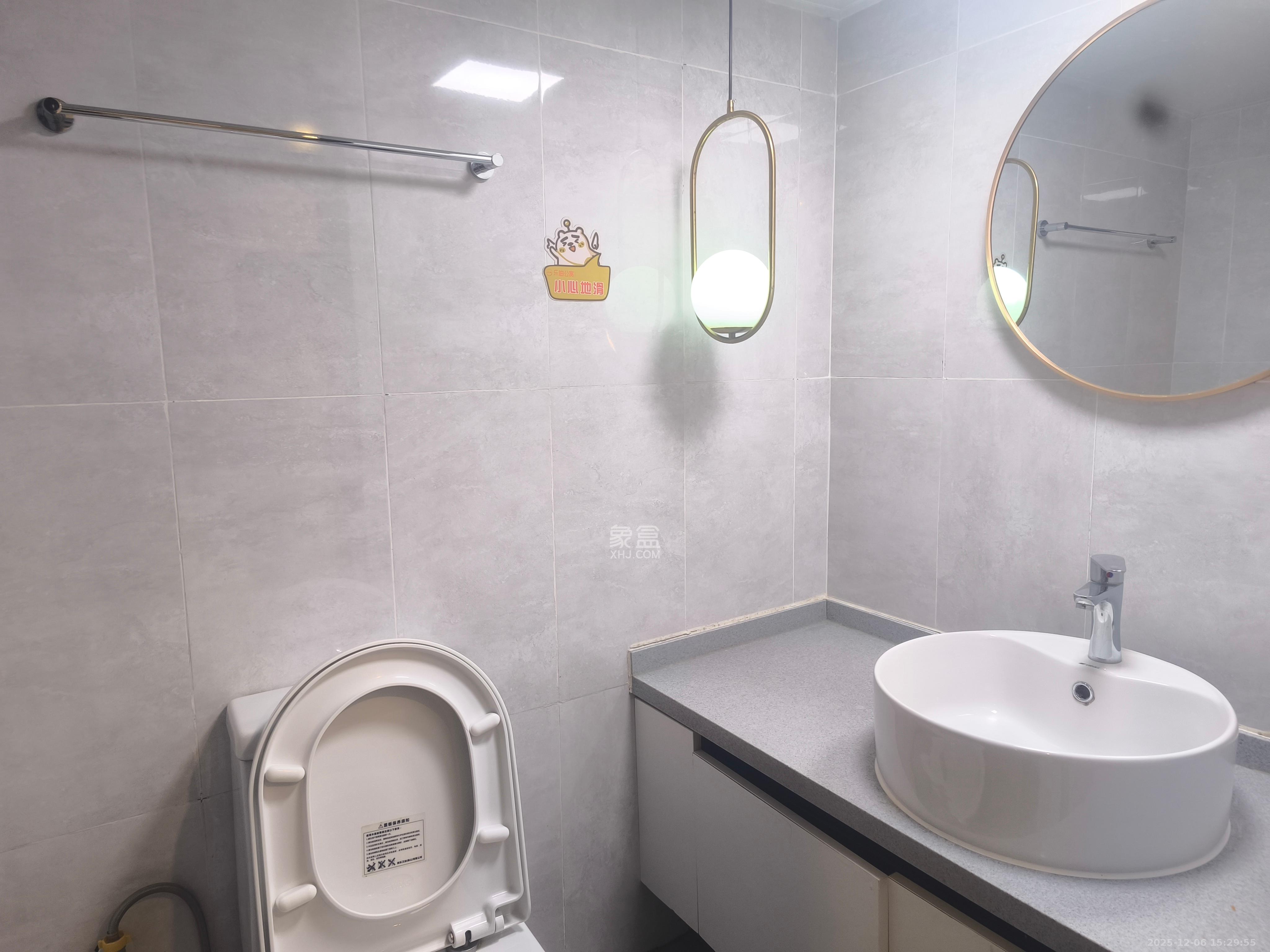 卓越江岸 1室0厅0卫 1800.0元/月 卓越江岸 1室0厅0卫 1800.0元/月室内图