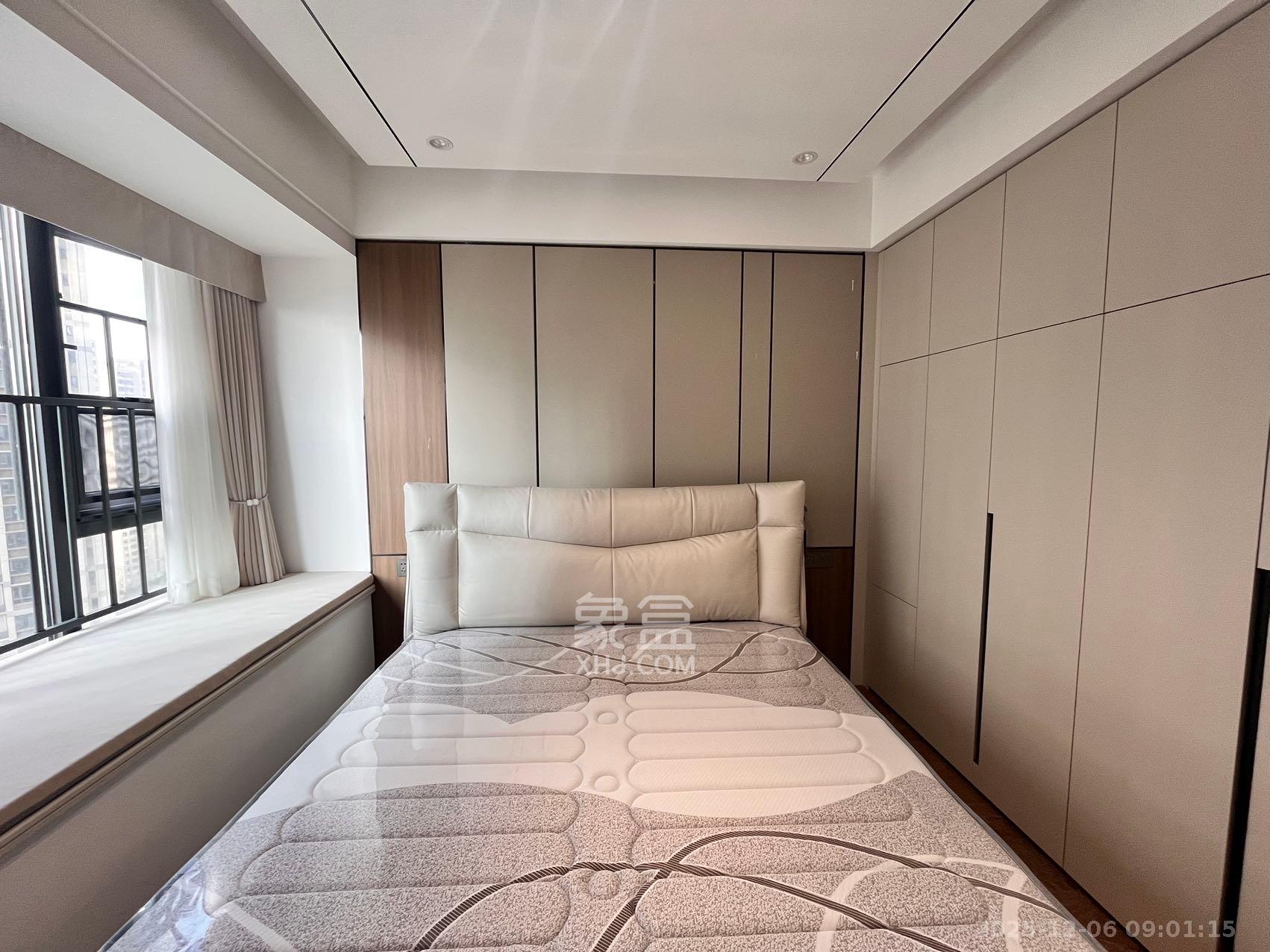 卓越中寰 3室2厅2卫 5000.0元/月 卓越中寰 3室2厅2卫 5000.0元/月室内图