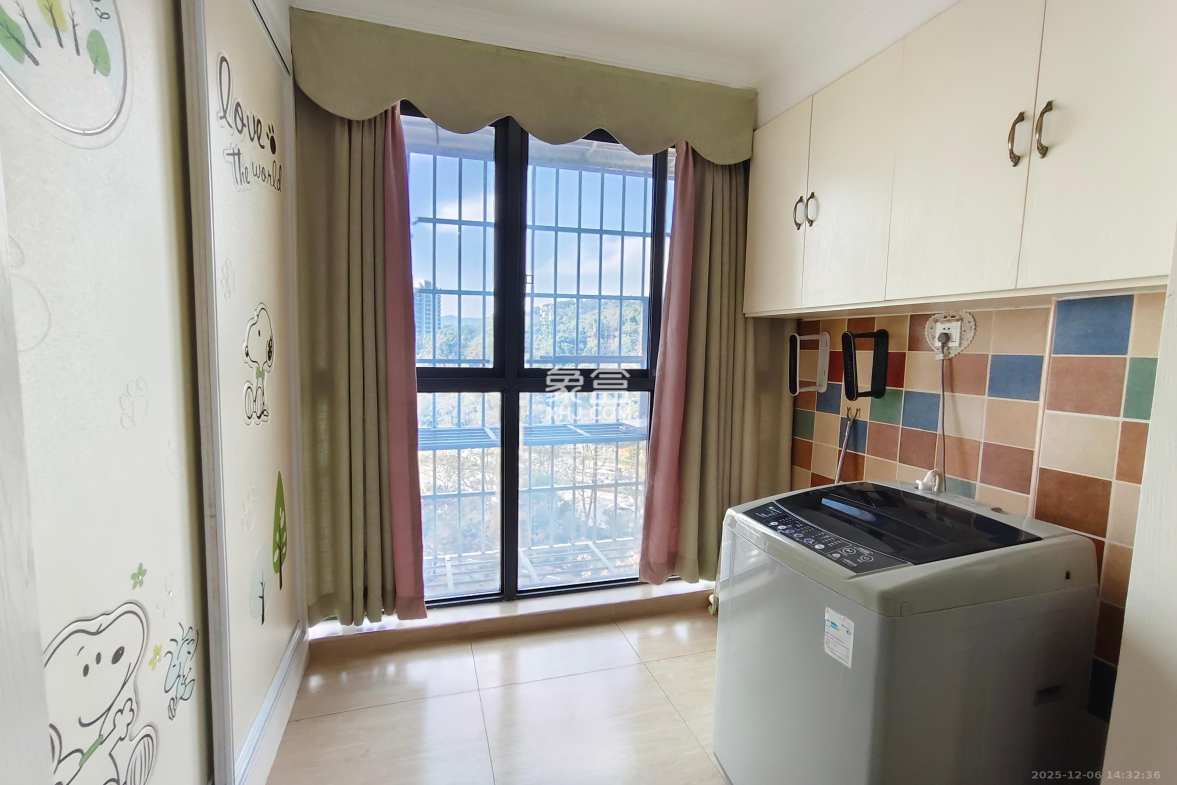 新诚小区 2室1厅1卫 1800.0元/月 新诚小区 2室1厅1卫 1800.0元/月室内图