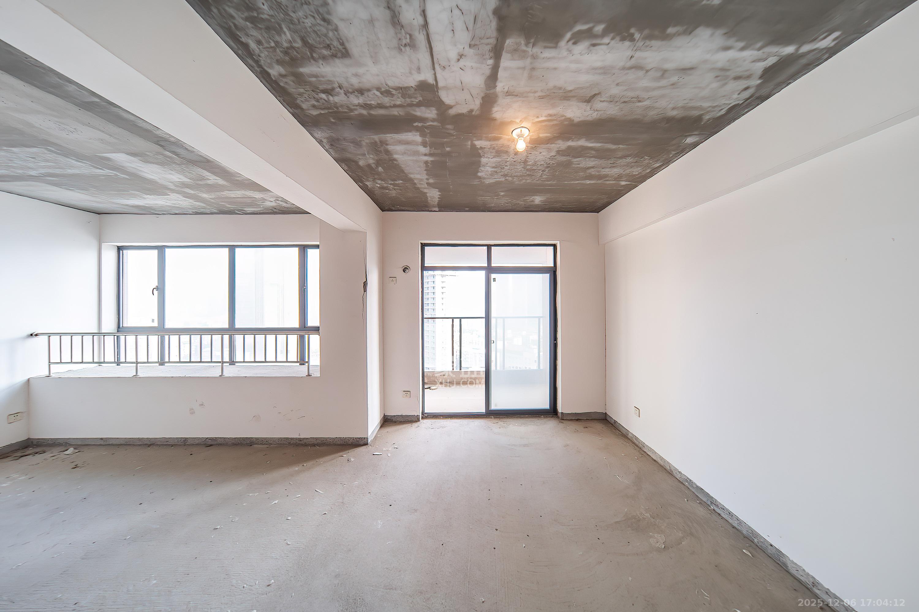 香江锦城 3室2厅2卫 145.0万 香江锦城 3室2厅2卫 145.0万卧室