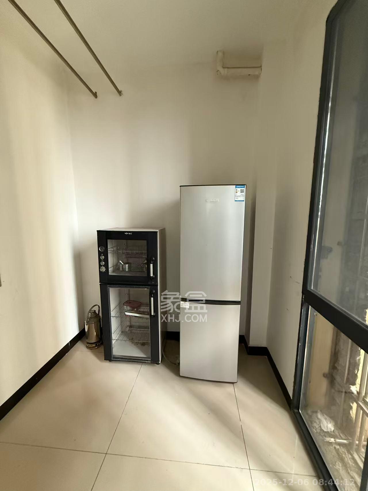 桥头家苑一期 3室2厅1卫 1800.0元/月 桥头家苑一期 3室2厅1卫 1800.0元/月室内图