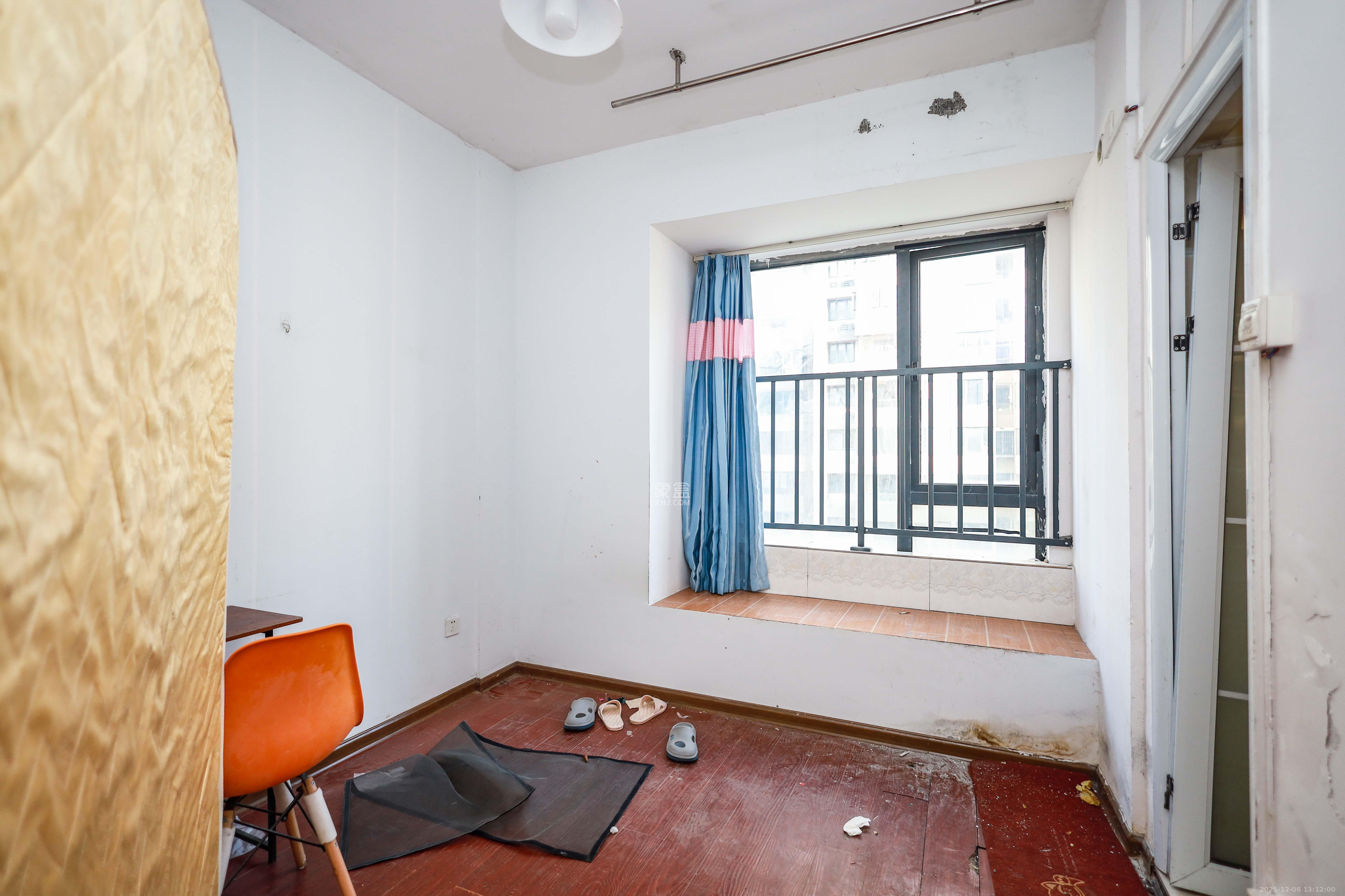 长房云时代 4室2厅2卫 132.8万 长房云时代 4室2厅2卫 132.8万卧室