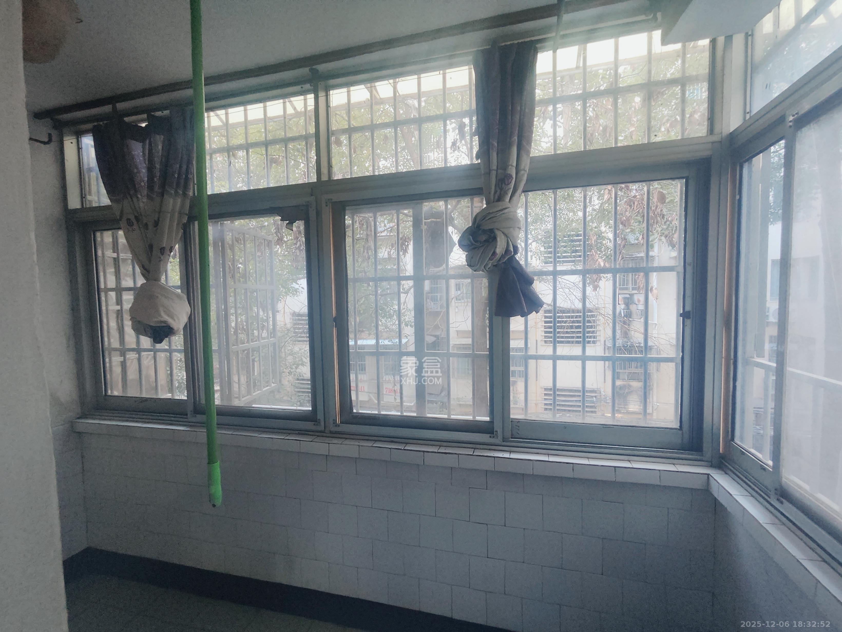 涂家冲社区(涂新小区、农商银行宿舍) 2室1厅1卫 1500.0元/月 涂家冲社区(涂新小区、农商银行宿舍) 2室1厅1卫 1500.0元/月室内图