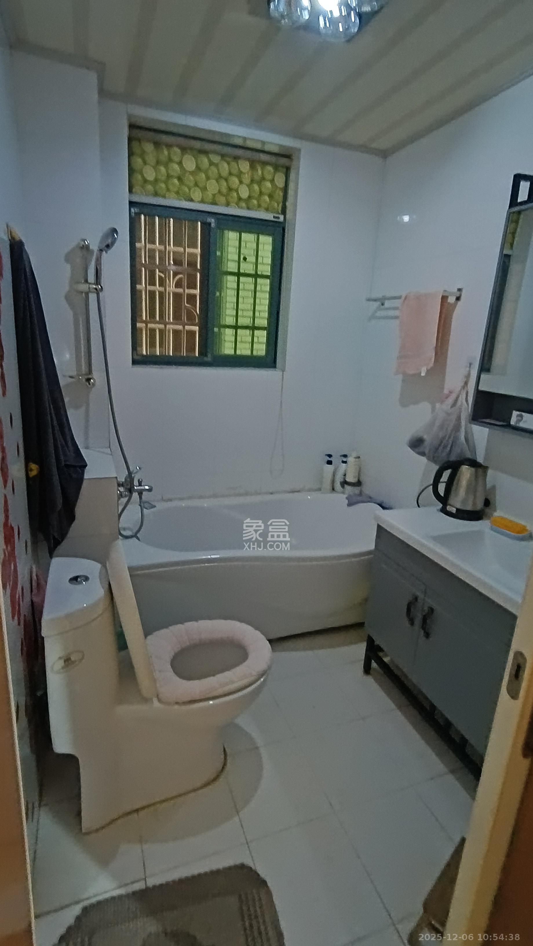 柠檬丽都 3室2厅2卫 2400.0元/月 柠檬丽都 3室2厅2卫 2400.0元/月室内图