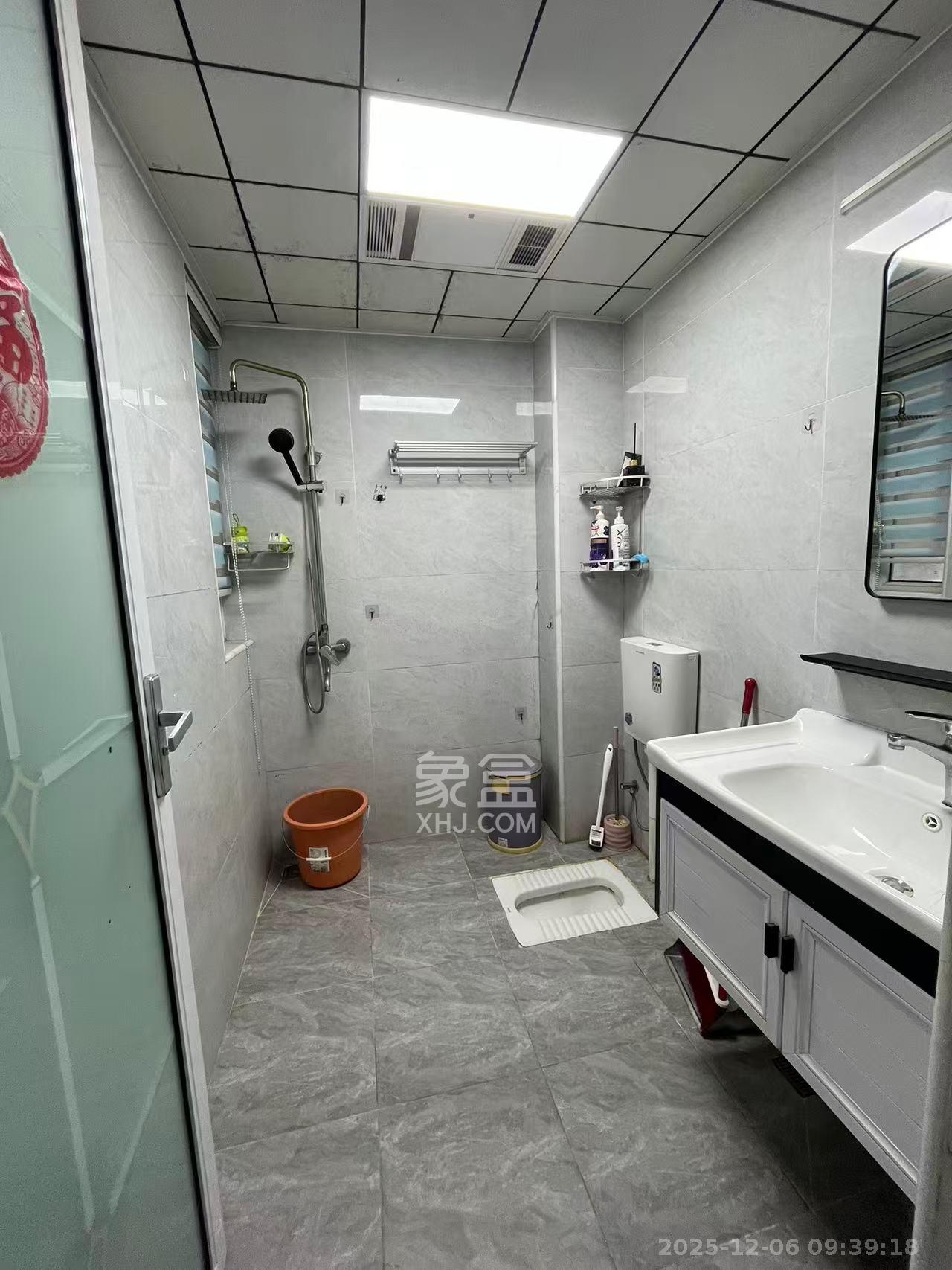 荣盛花语城 3室2厅0卫 1700.0元/月 荣盛花语城 3室2厅0卫 1700.0元/月室内图