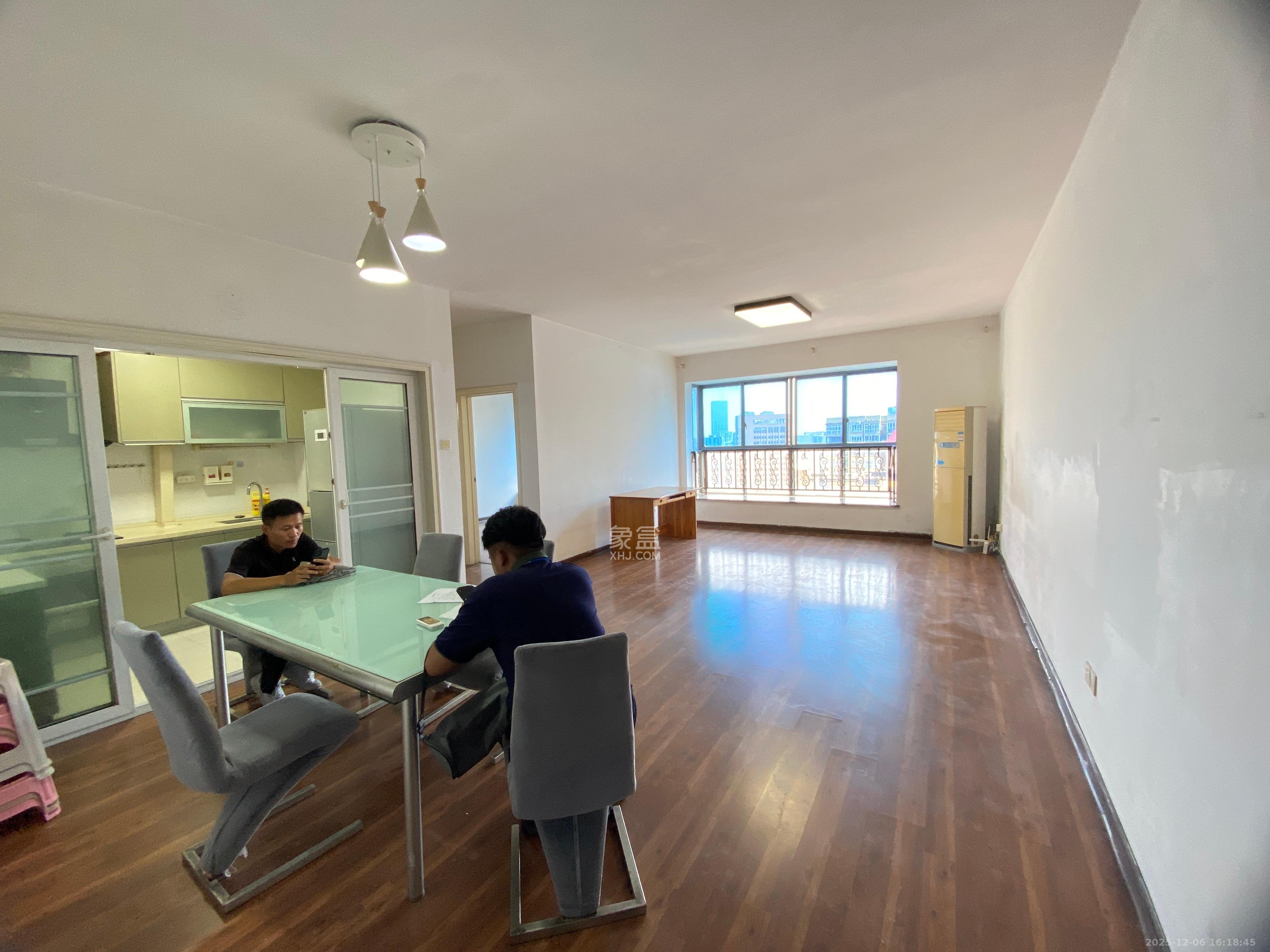 兴威新嘉园  3室2厅1卫    4500.0元/月