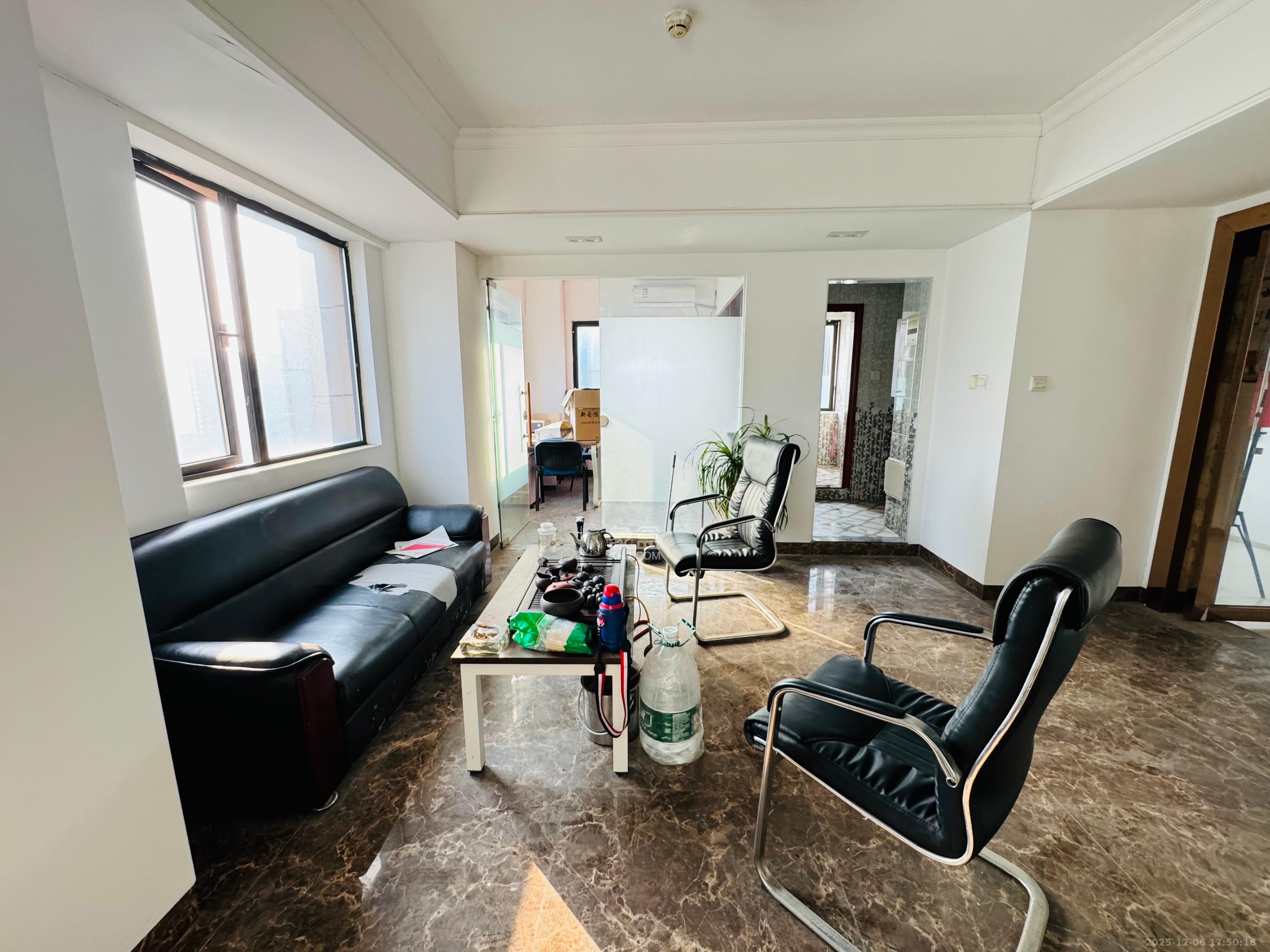 协信星澜汇   83.0㎡      3000.0元/月室内图