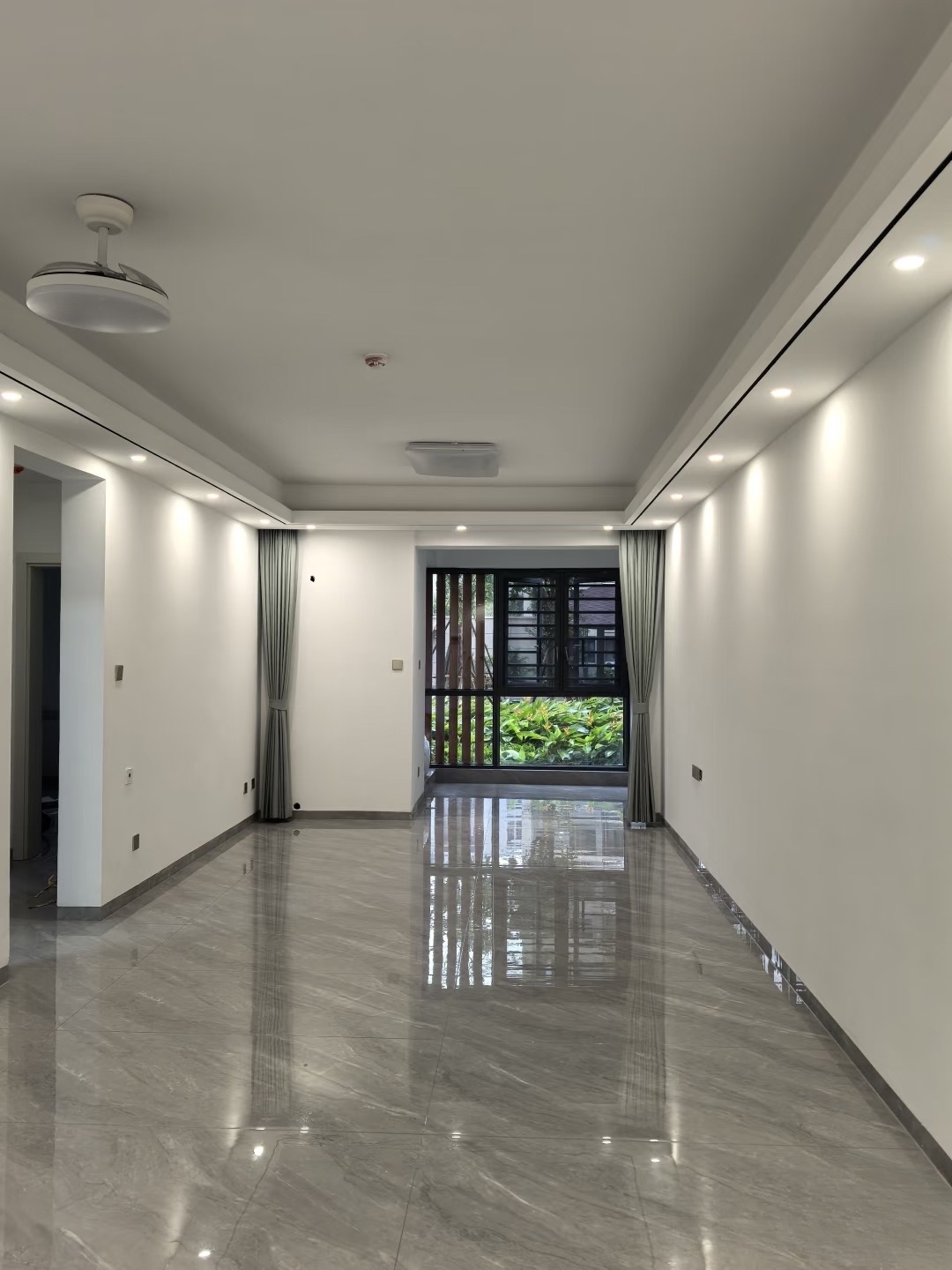 天街华府(海南新天地) 3室1厅1卫 3000.0元/月 天街华府(海南新天地) 3室1厅1卫 3000.0元/月室内图