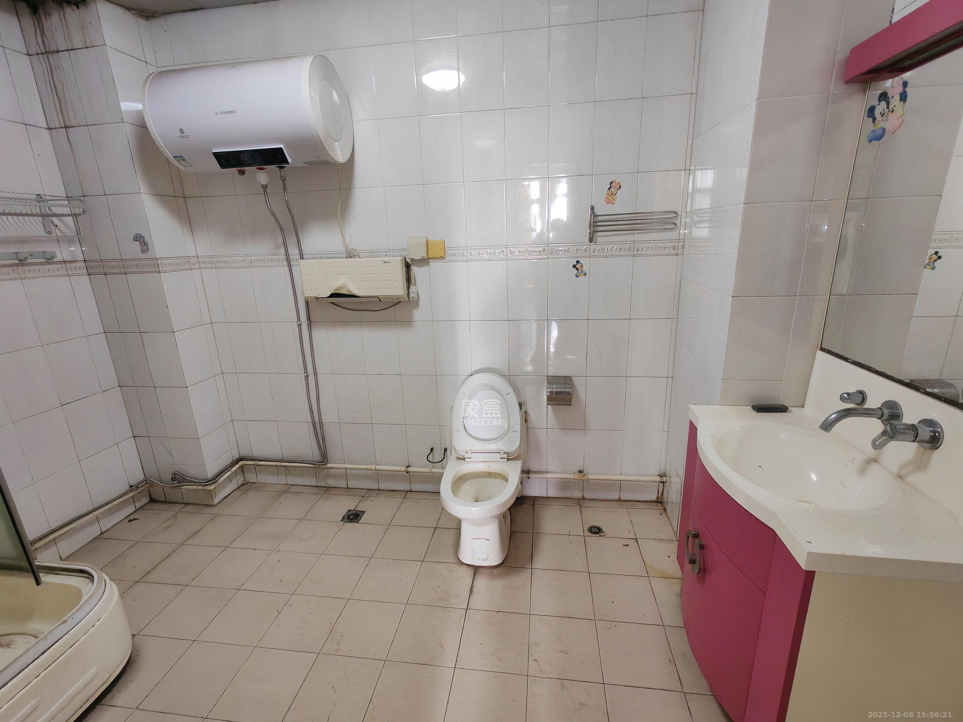 建湘新村 6室3厅3卫 3400.0元/月 建湘新村 6室3厅3卫 3400.0元/月室内图