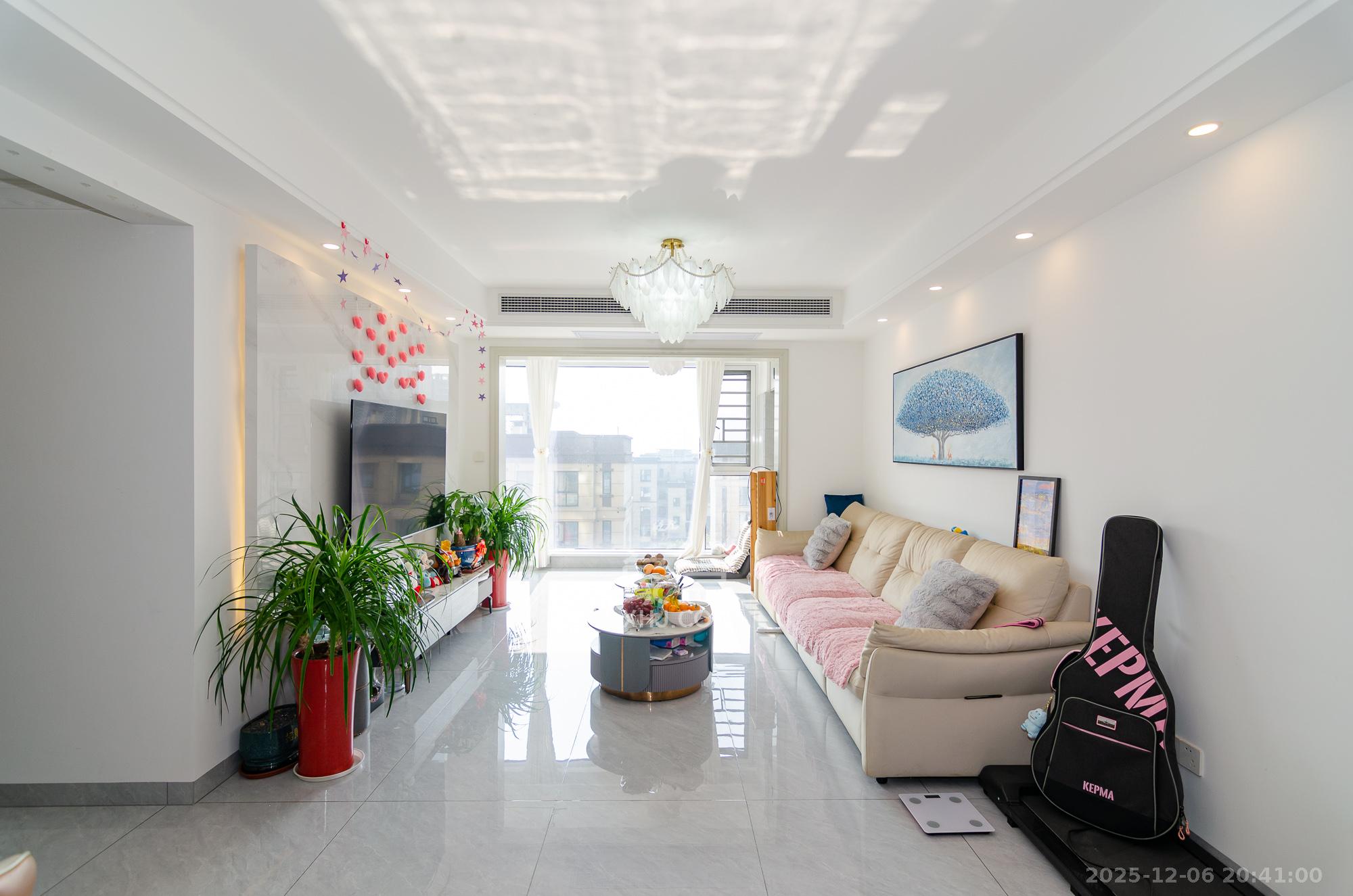 湾田望江府  3室2厅2卫    75.8万