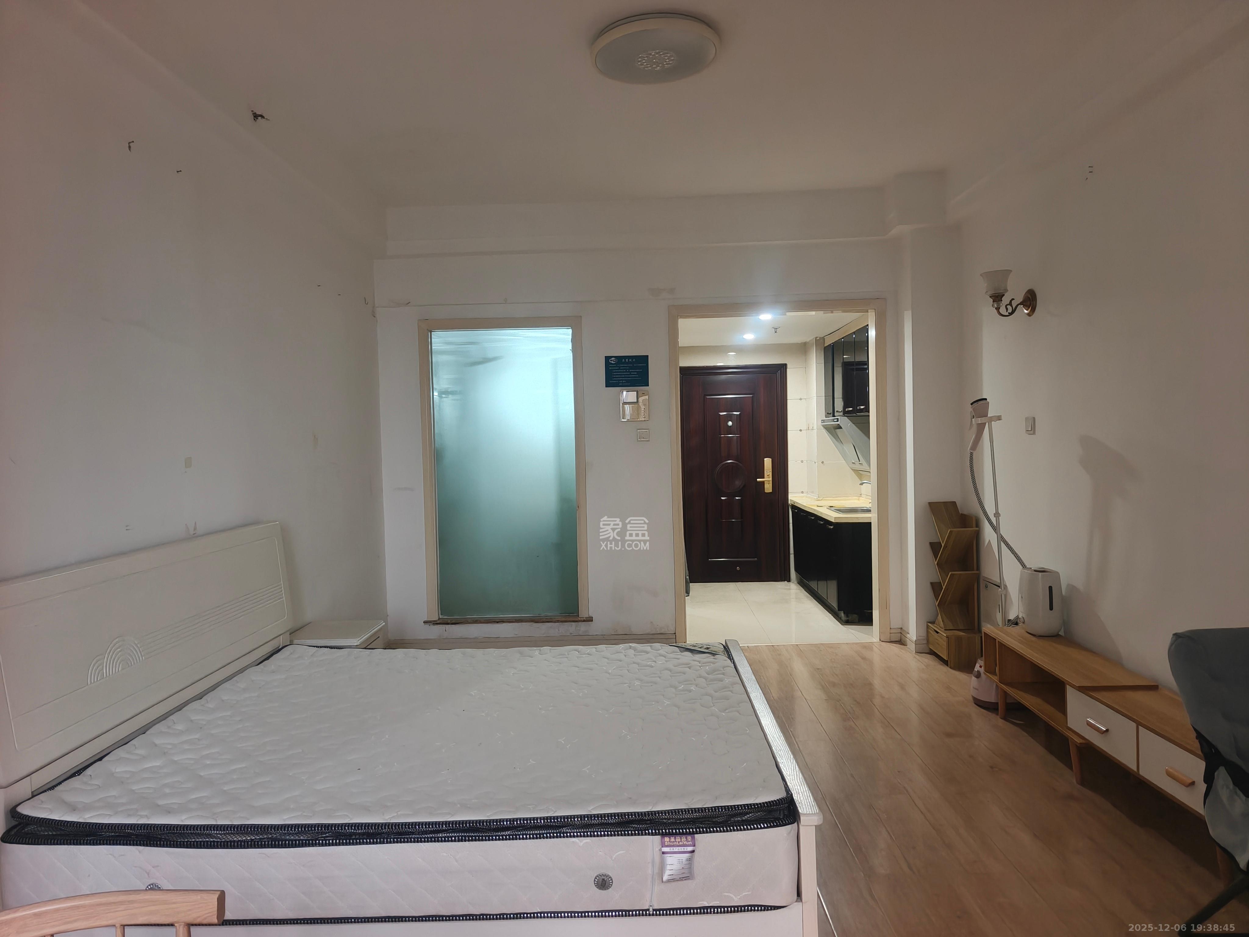 湘腾城市广场  1室1厅1卫    1300.0元/月室内图