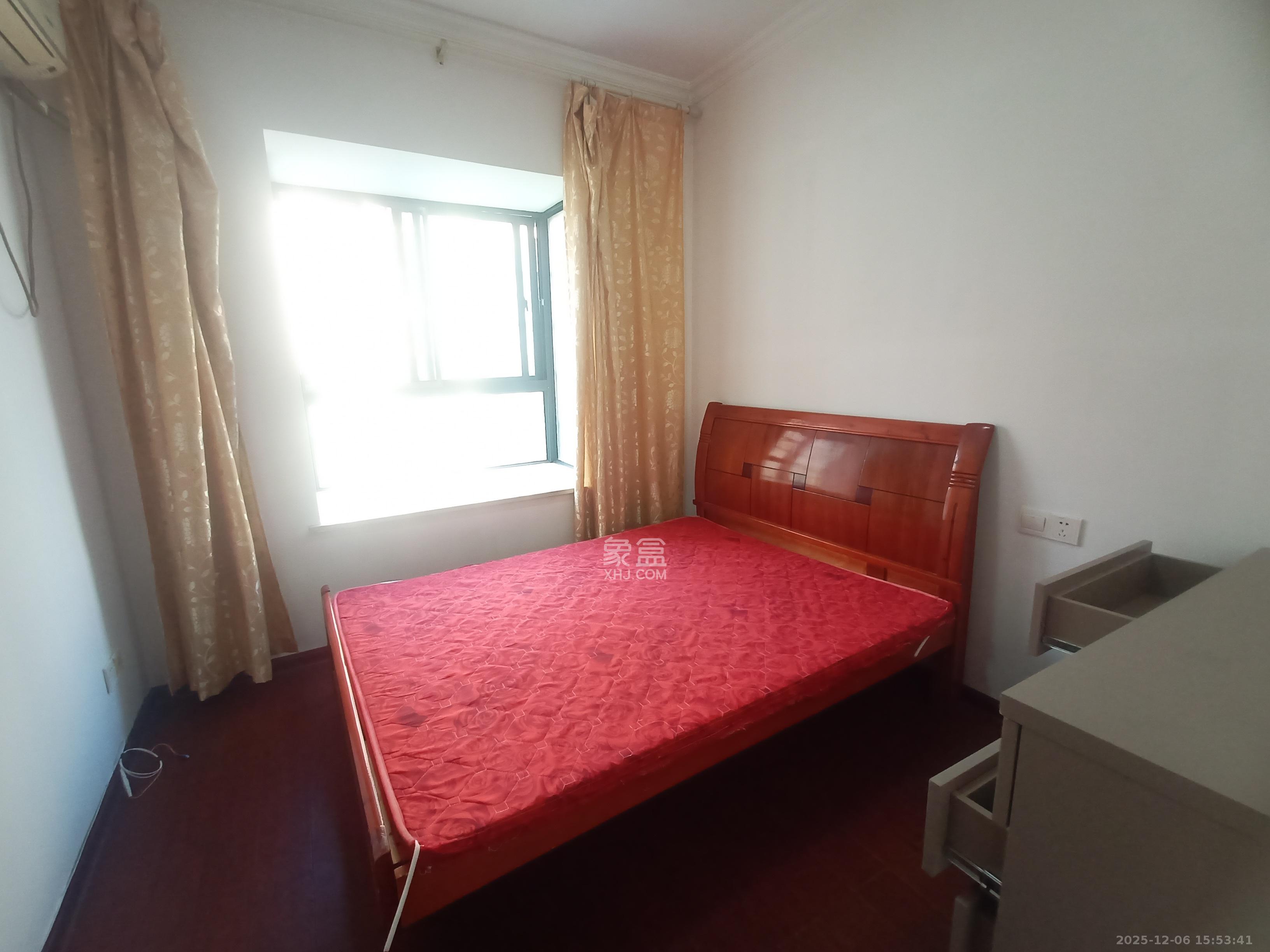 岳华嘉园 3室2厅2卫 2100.0元/月 岳华嘉园 3室2厅2卫 2100.0元/月室内图