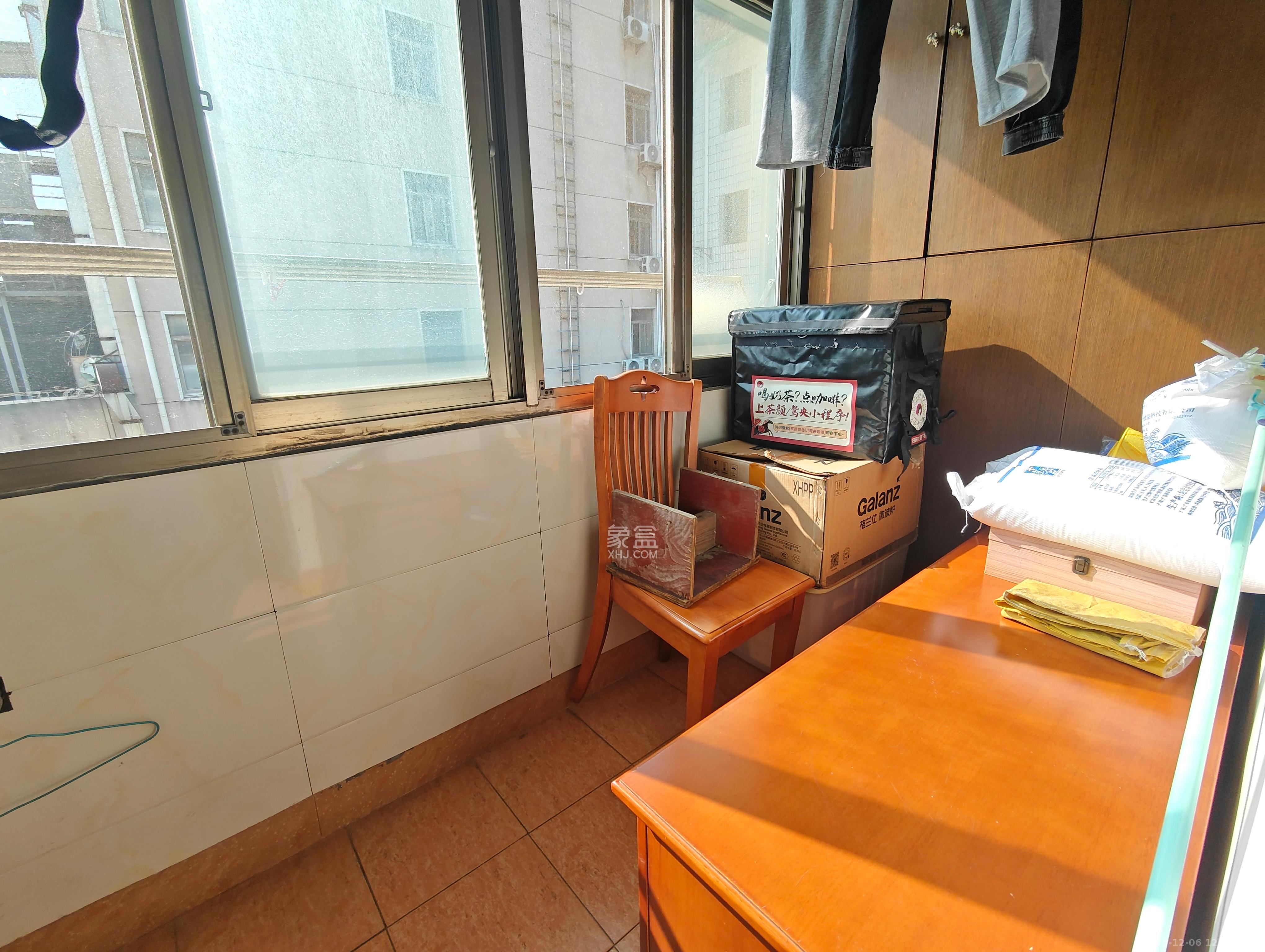 化工宿舍 2室1厅1卫 2000.0元/月 化工宿舍 2室1厅1卫 2000.0元/月室内图