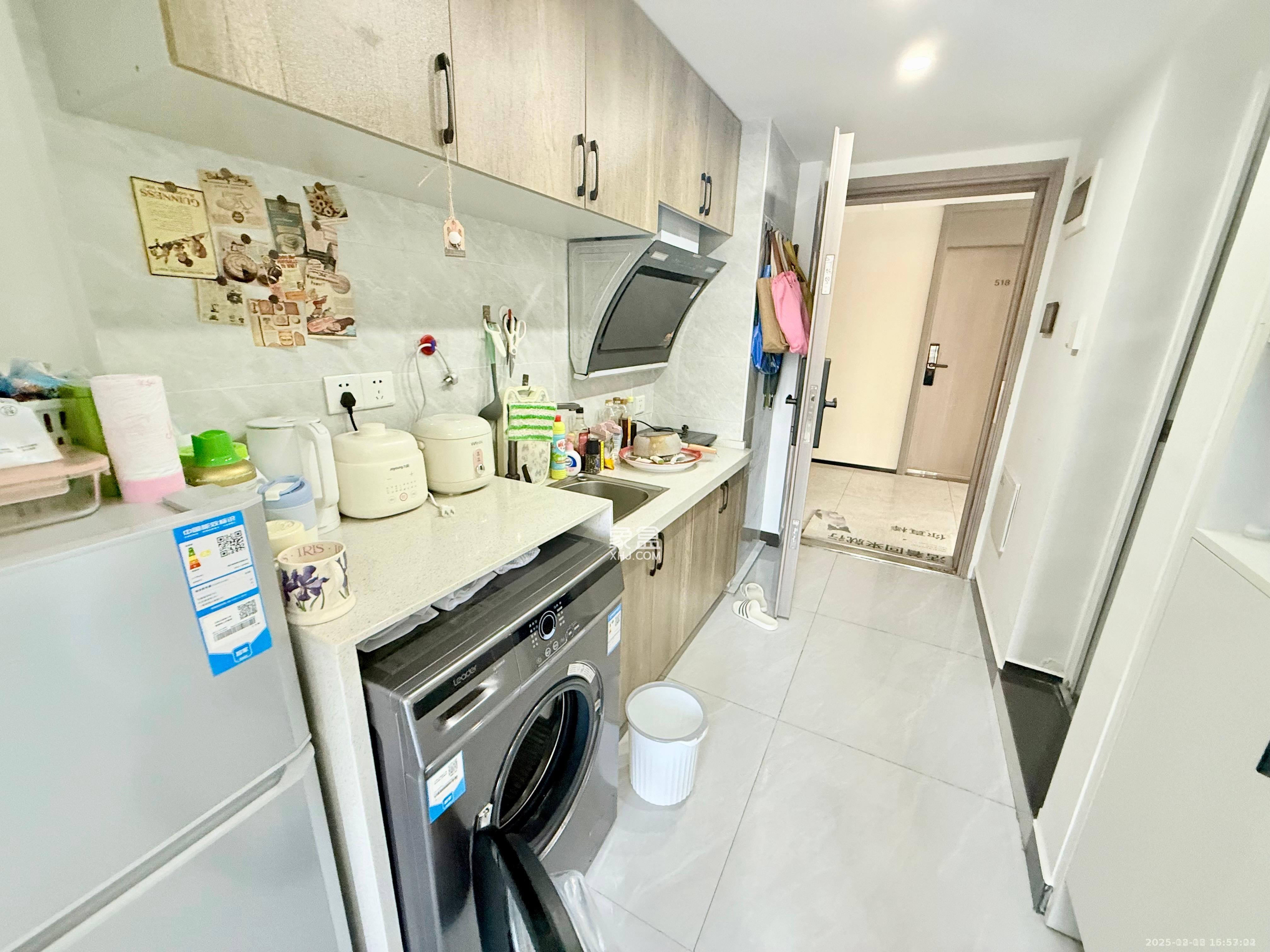 藏珑湖上公馆 1室1厅1卫 2100.0元/月 藏珑湖上公馆 1室1厅1卫 2100.0元/月室内图