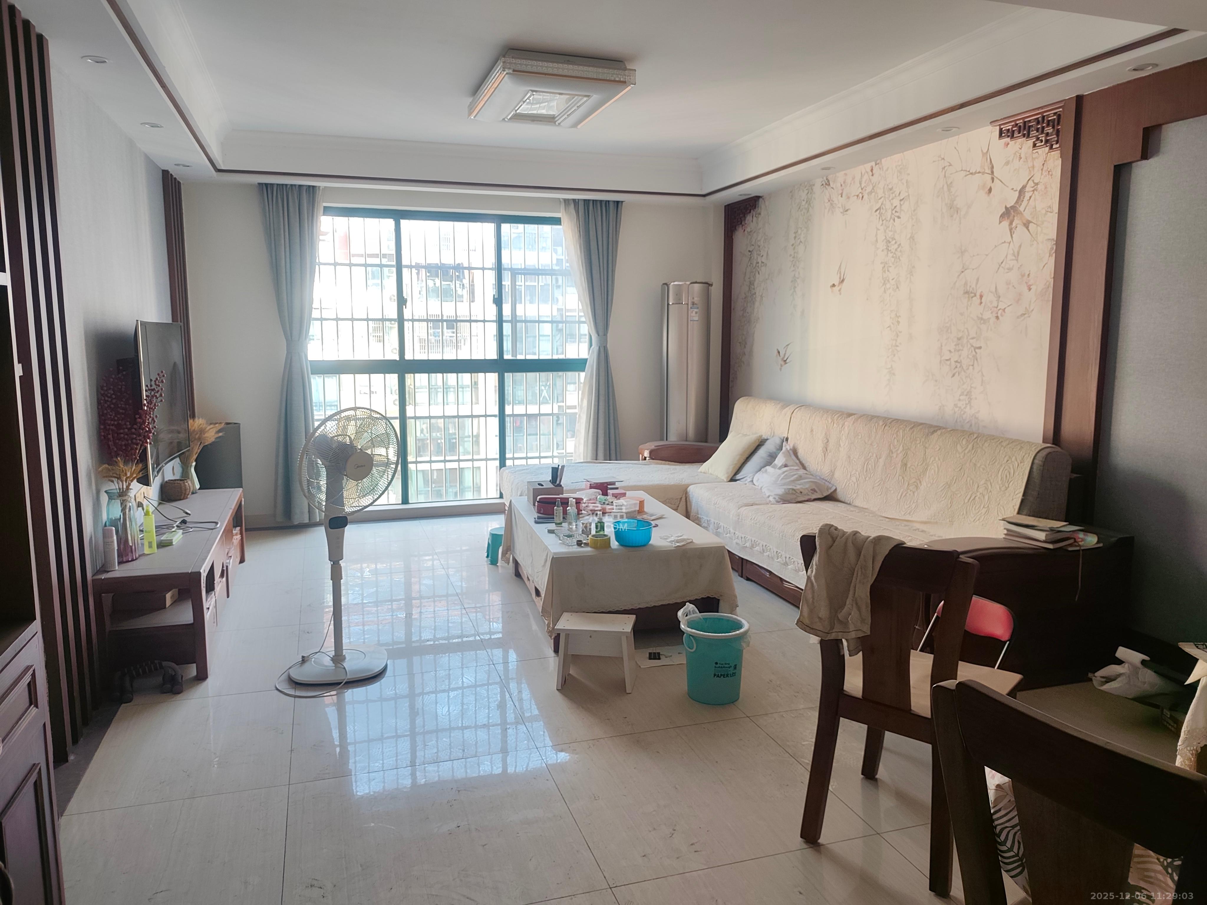 华盛世纪新城 1室2厅2卫 2800.0元/月 华盛世纪新城 1室2厅2卫 2800.0元/月室内图