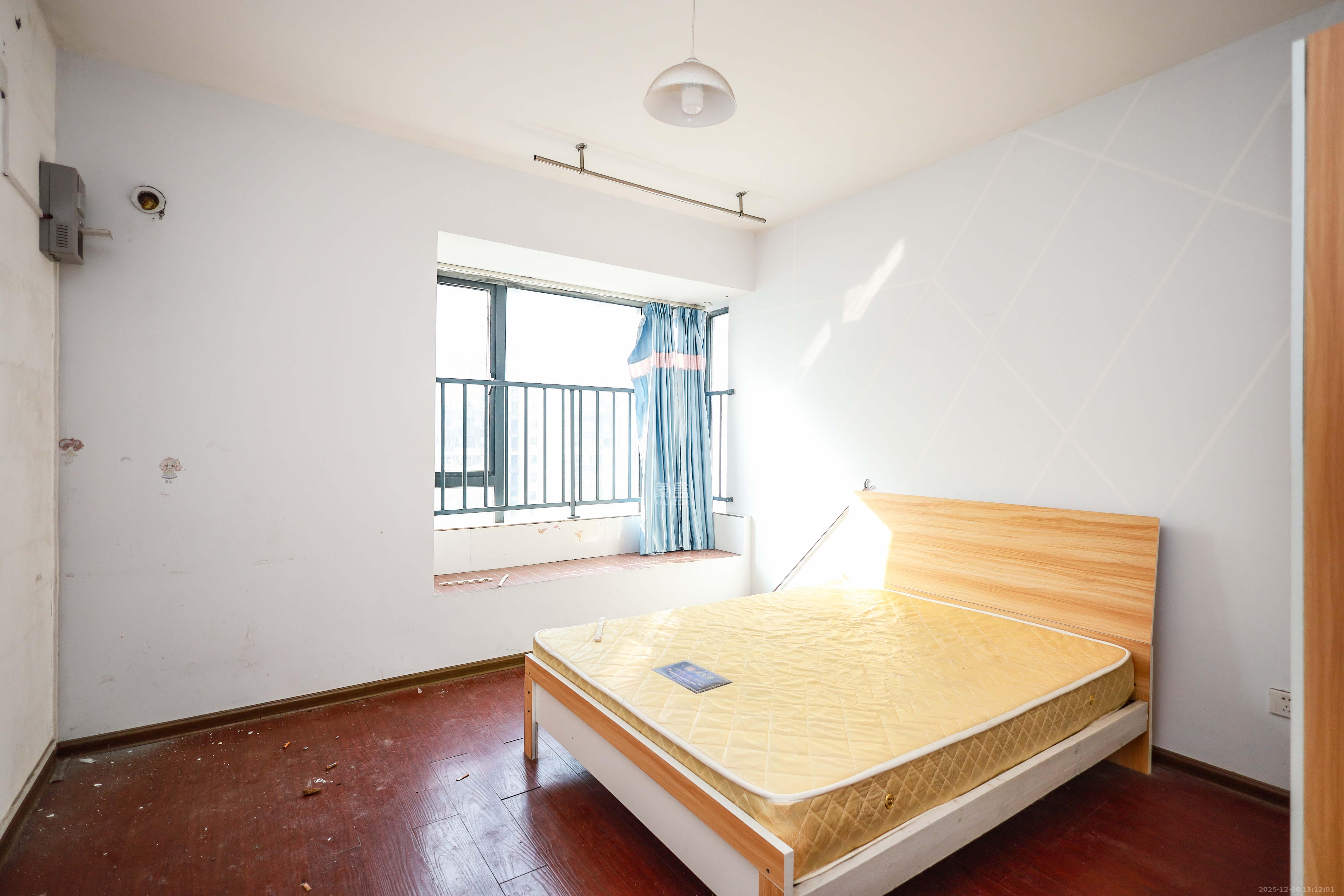 长房云时代 4室2厅2卫 132.8万 长房云时代 4室2厅2卫 132.8万卧室