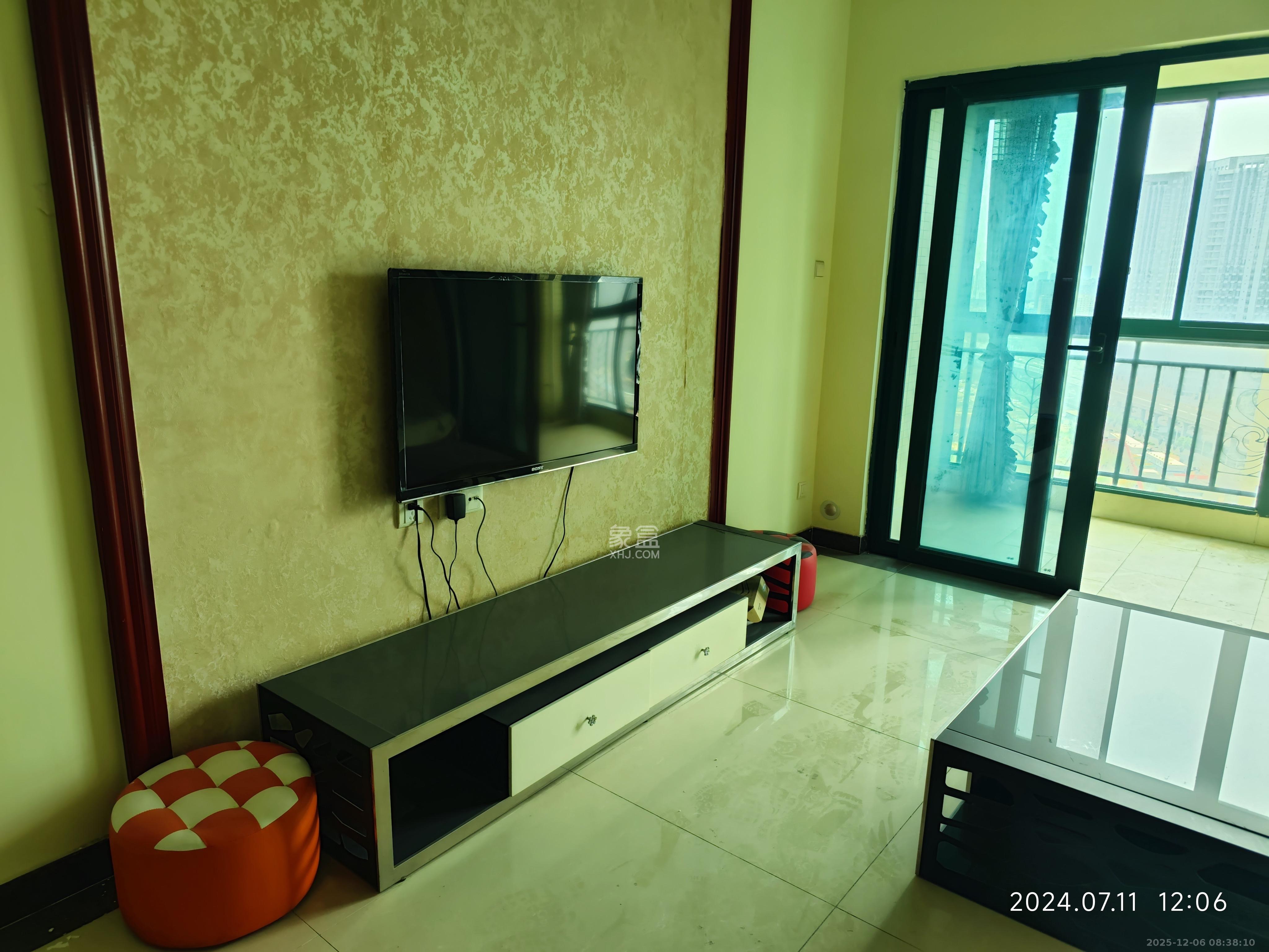 恒大雅苑 3室2厅2卫 3000.0元/月 恒大雅苑 3室2厅2卫 3000.0元/月室内图