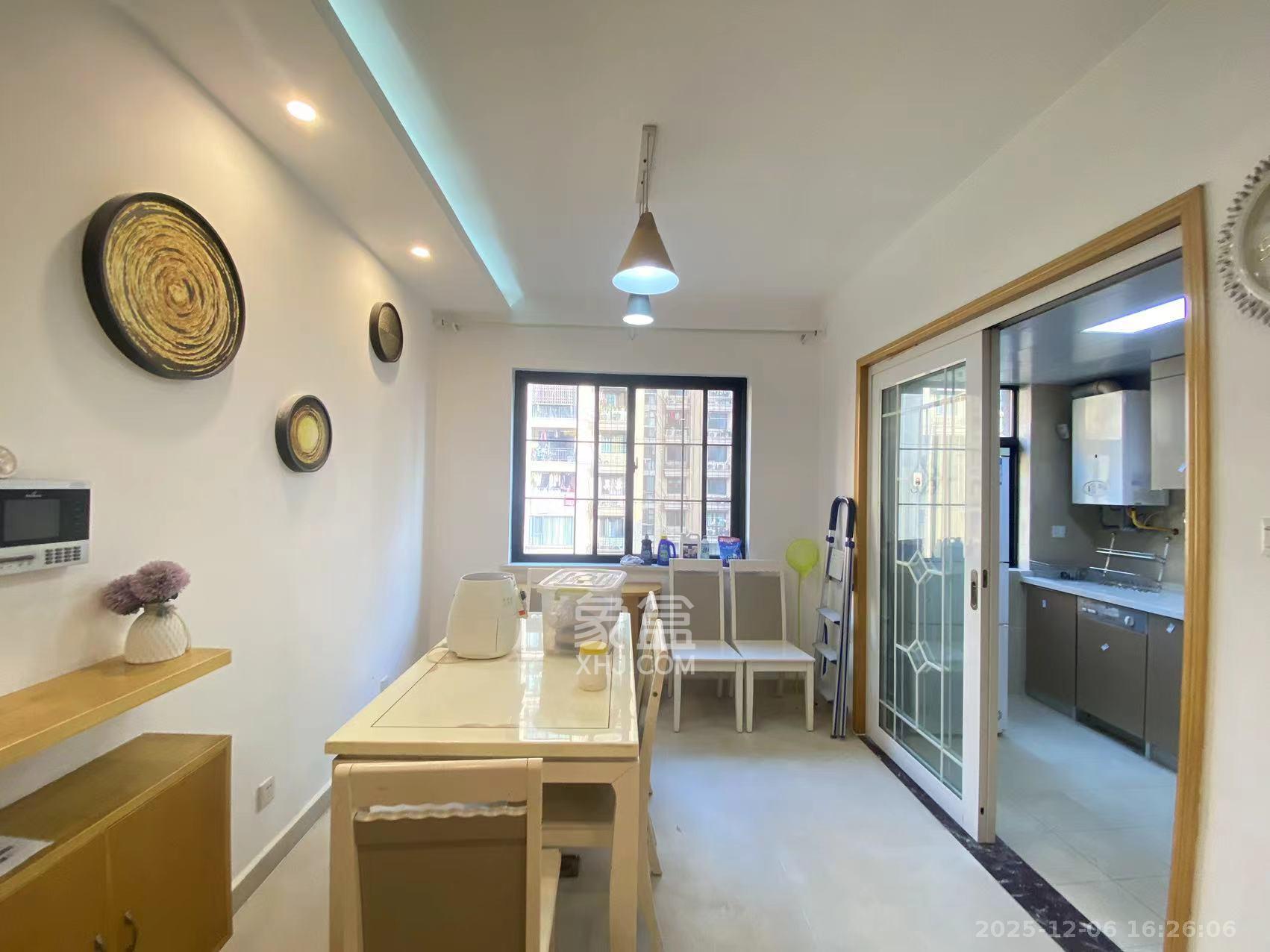 沁园春御院 3室2厅2卫 3500.0元/月 沁园春御院 3室2厅2卫 3500.0元/月室内图