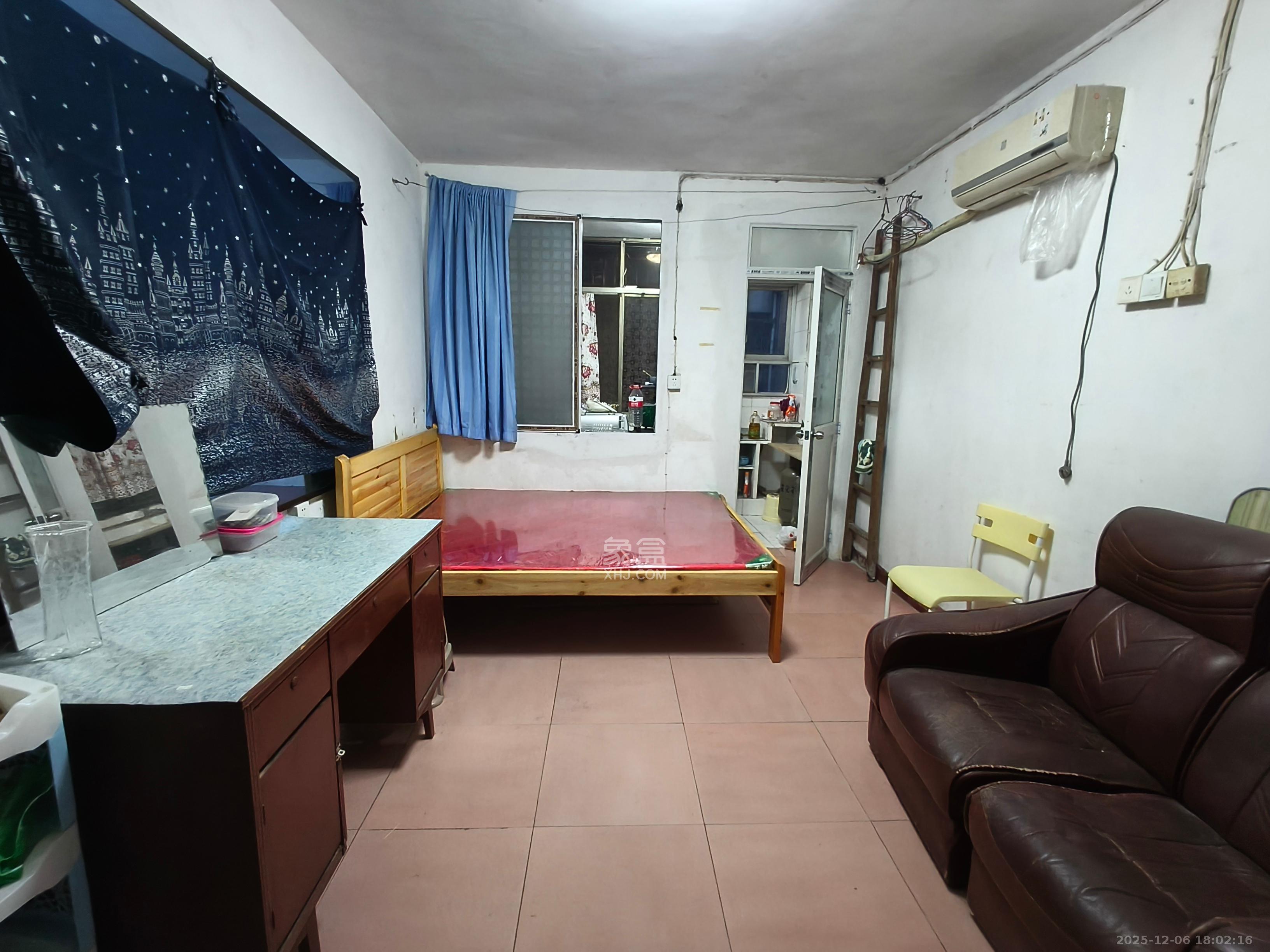 桂花社区/桂花二村  1室0厅0卫    700.0元/月