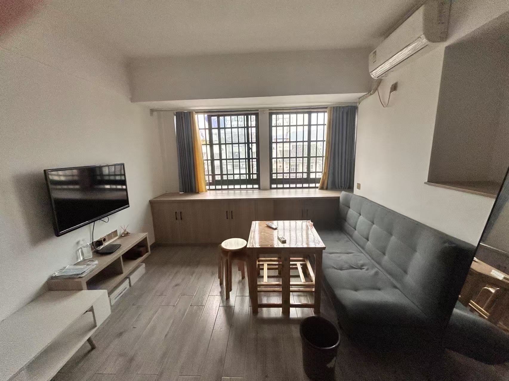 东方曼哈顿 1室1厅1卫 1300.0元/月 东方曼哈顿 1室1厅1卫 1300.0元/月室内图