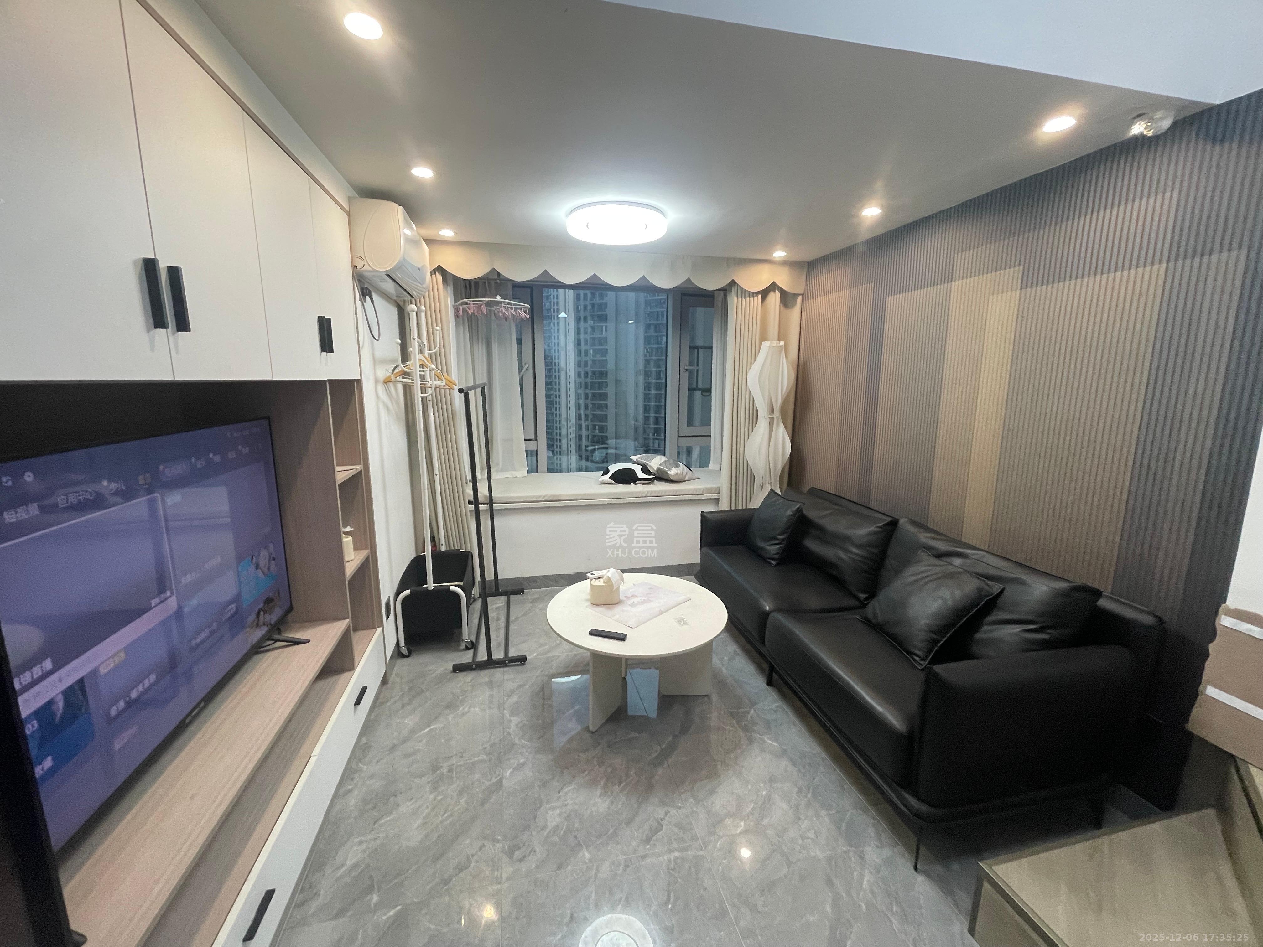 福晟翡翠湾 2室1厅1卫 2200.0元/月 福晟翡翠湾 2室1厅1卫 2200.0元/月室内图