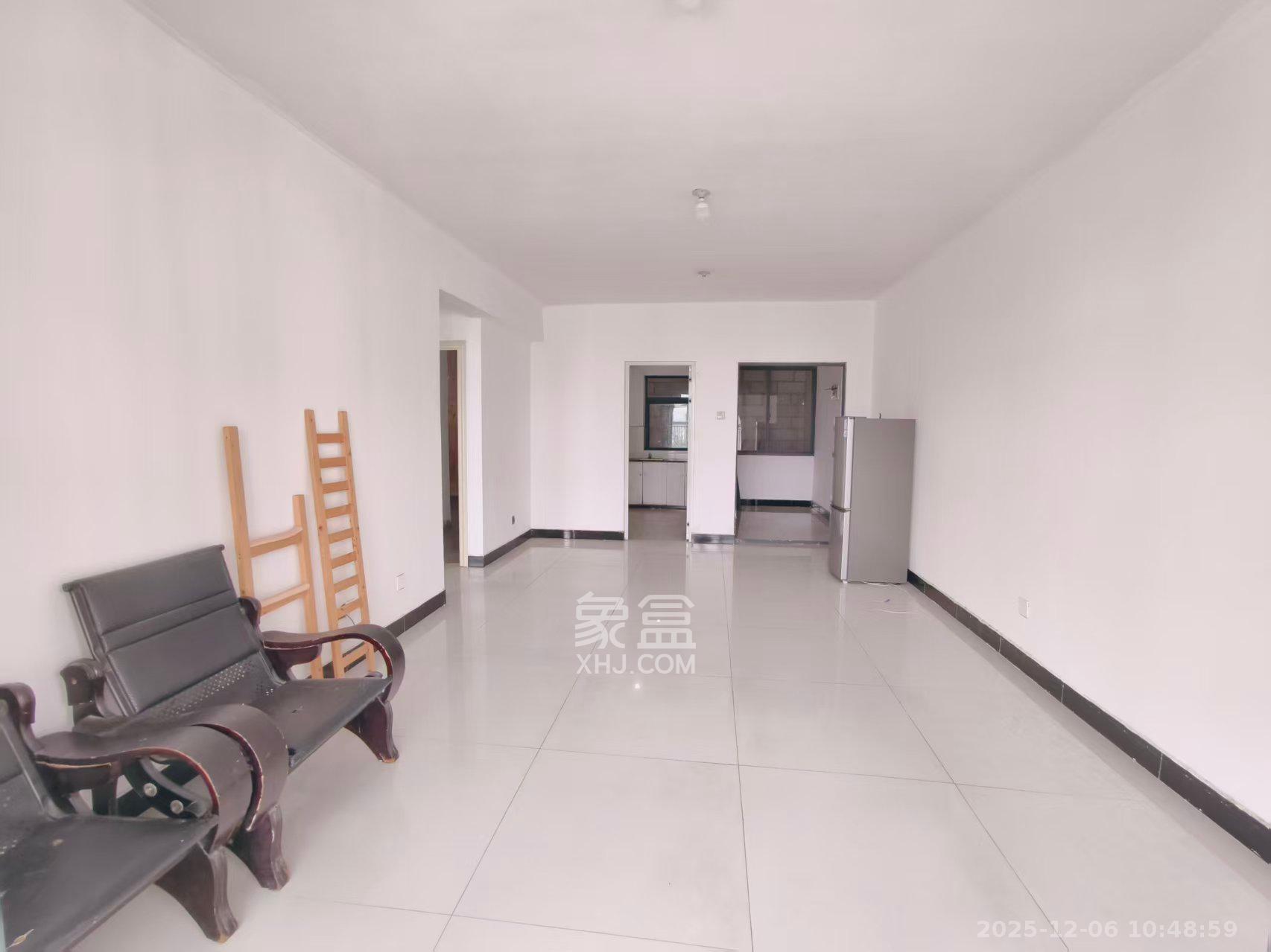 曙光领峰(曙光家园) 4室2厅2卫 2600.0元/月 曙光领峰(曙光家园) 4室2厅2卫 2600.0元/月室内图