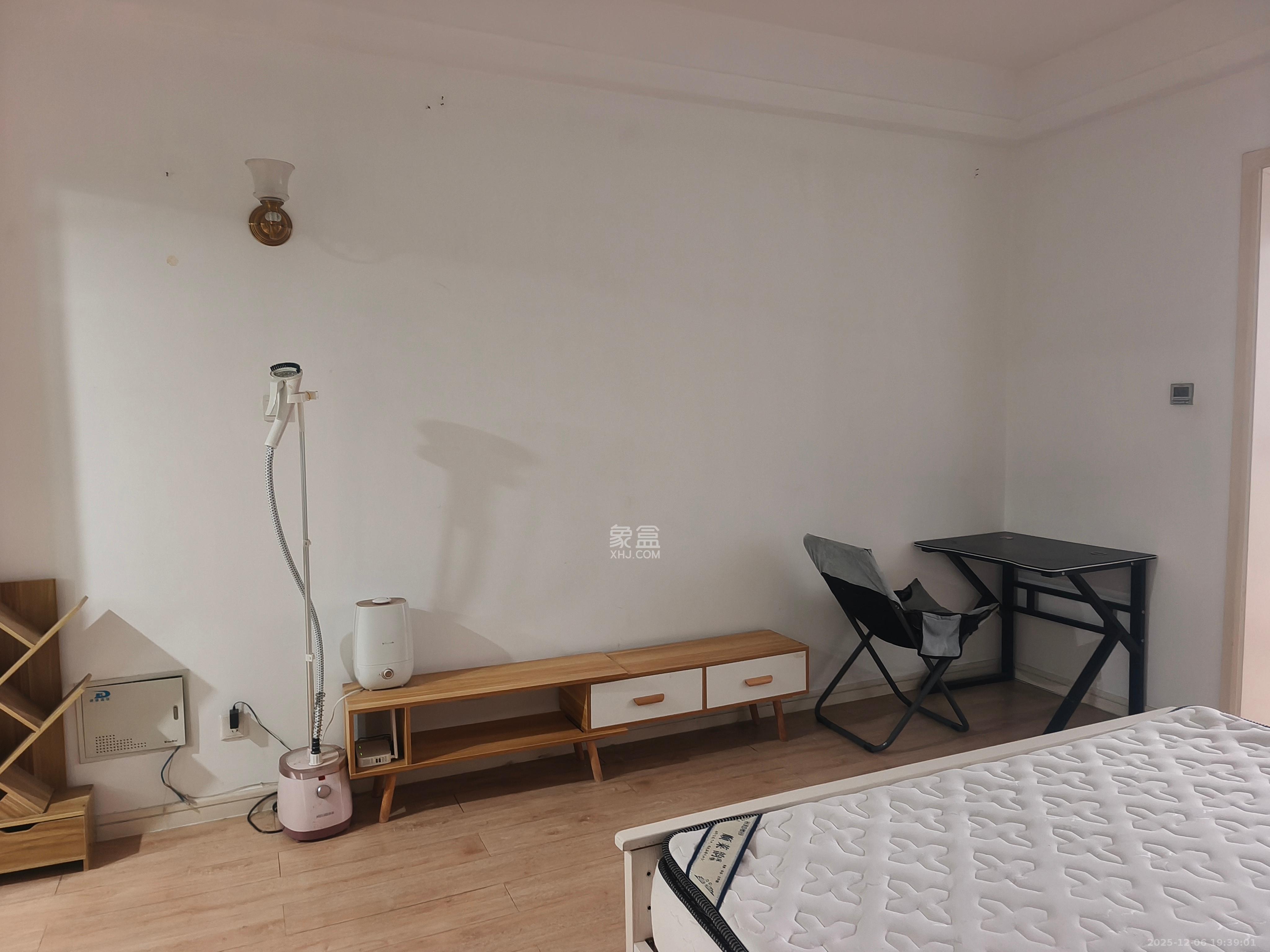 湘腾城市广场  1室1厅1卫    1300.0元/月室内图