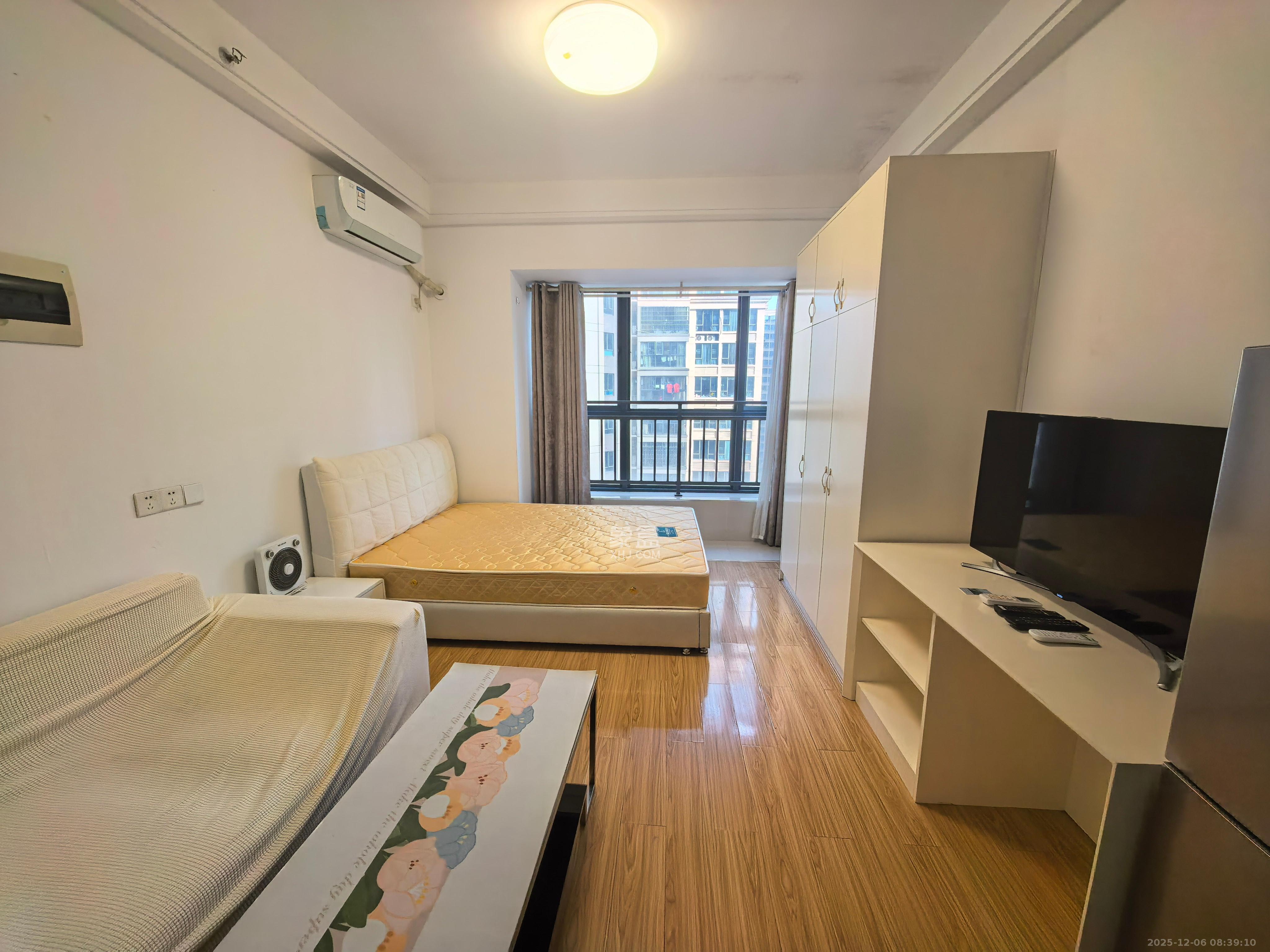 方略城市广场  1室1厅1卫    1200.0元/月