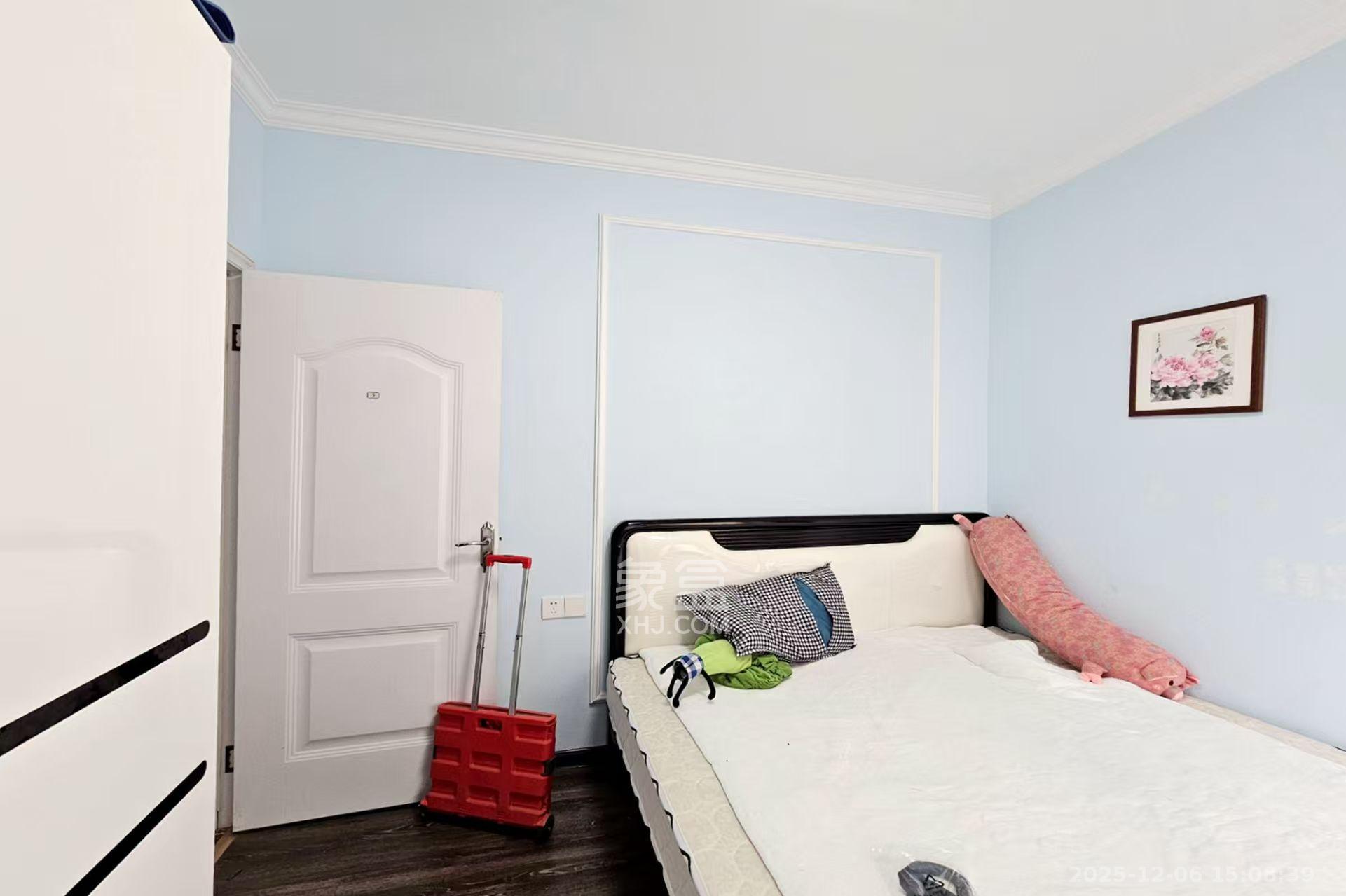 新城新世界四期柏樾  4室2厅2卫    2800.0元/月室内图