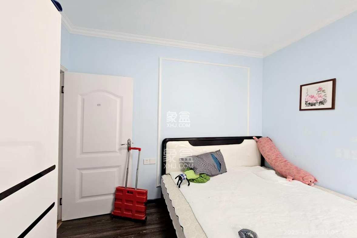 新城新世界四期柏樾 4室2厅2卫 2800.0元/月 新城新世界四期柏樾 4室2厅2卫 2800.0元/月室内图