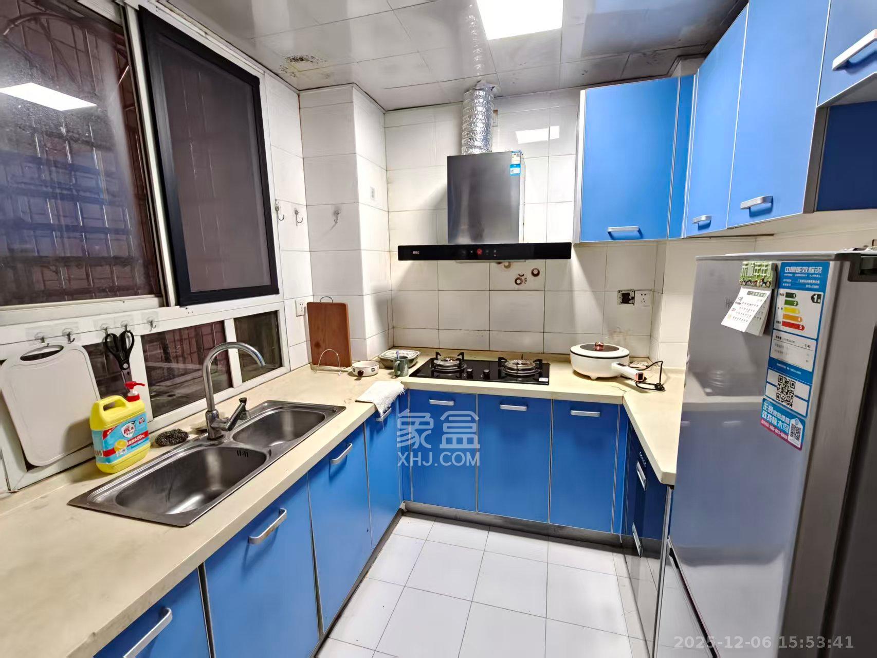 鑫溪大厦 2室1厅1卫 2500.0元/月 鑫溪大厦 2室1厅1卫 2500.0元/月室内图