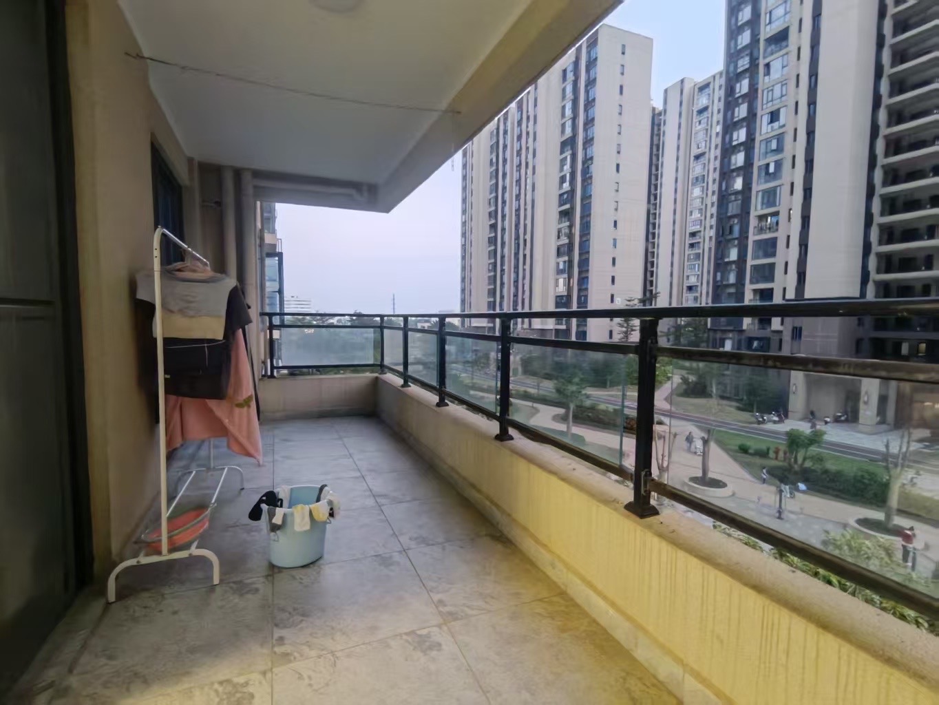 碧桂园公园上城 3室2厅2卫 2800.0元/月 碧桂园公园上城 3室2厅2卫 2800.0元/月室内图