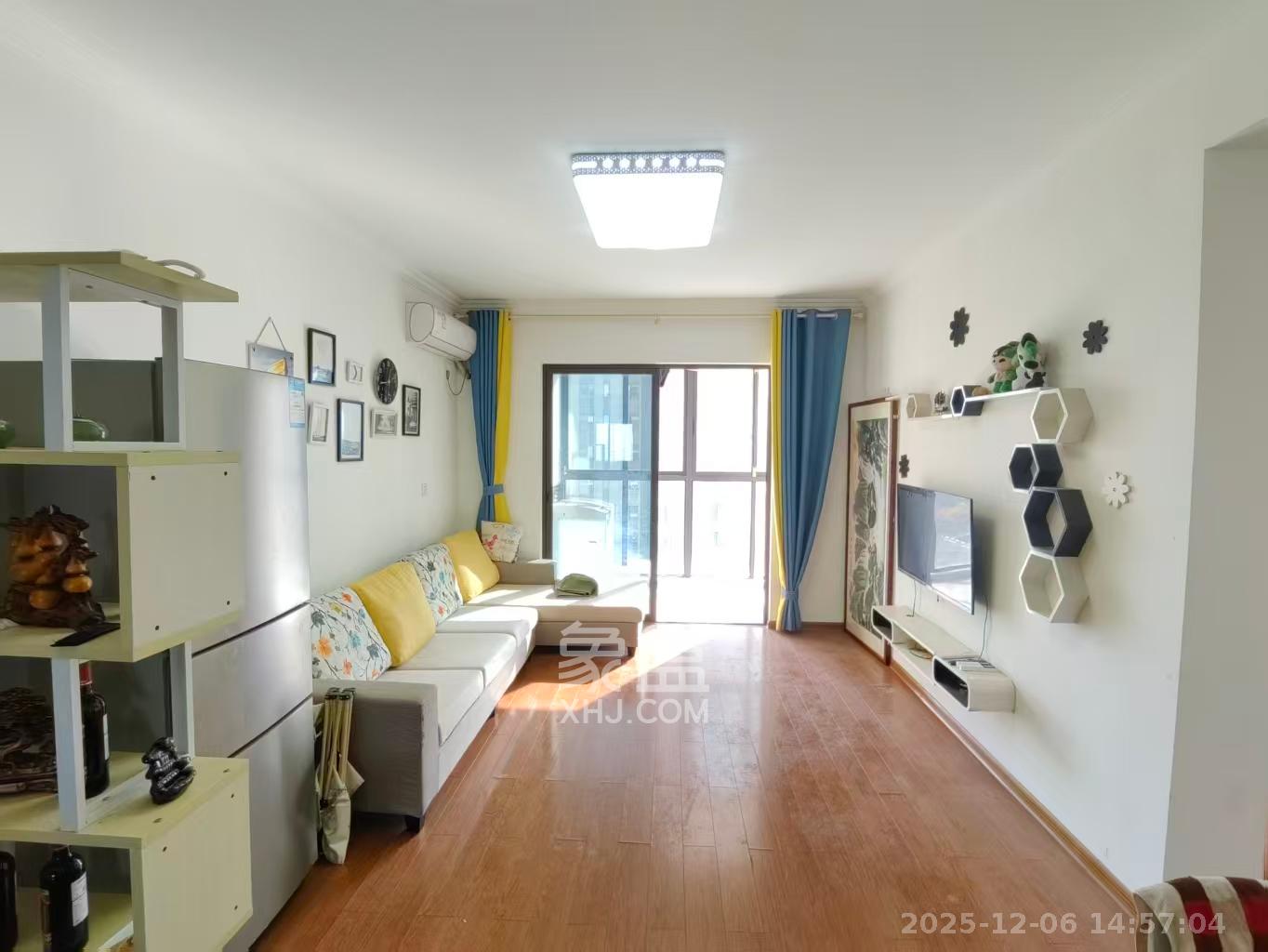 华润置地广场二期 3室2厅2卫 1800.0元/月 华润置地广场二期 3室2厅2卫 1800.0元/月室内图