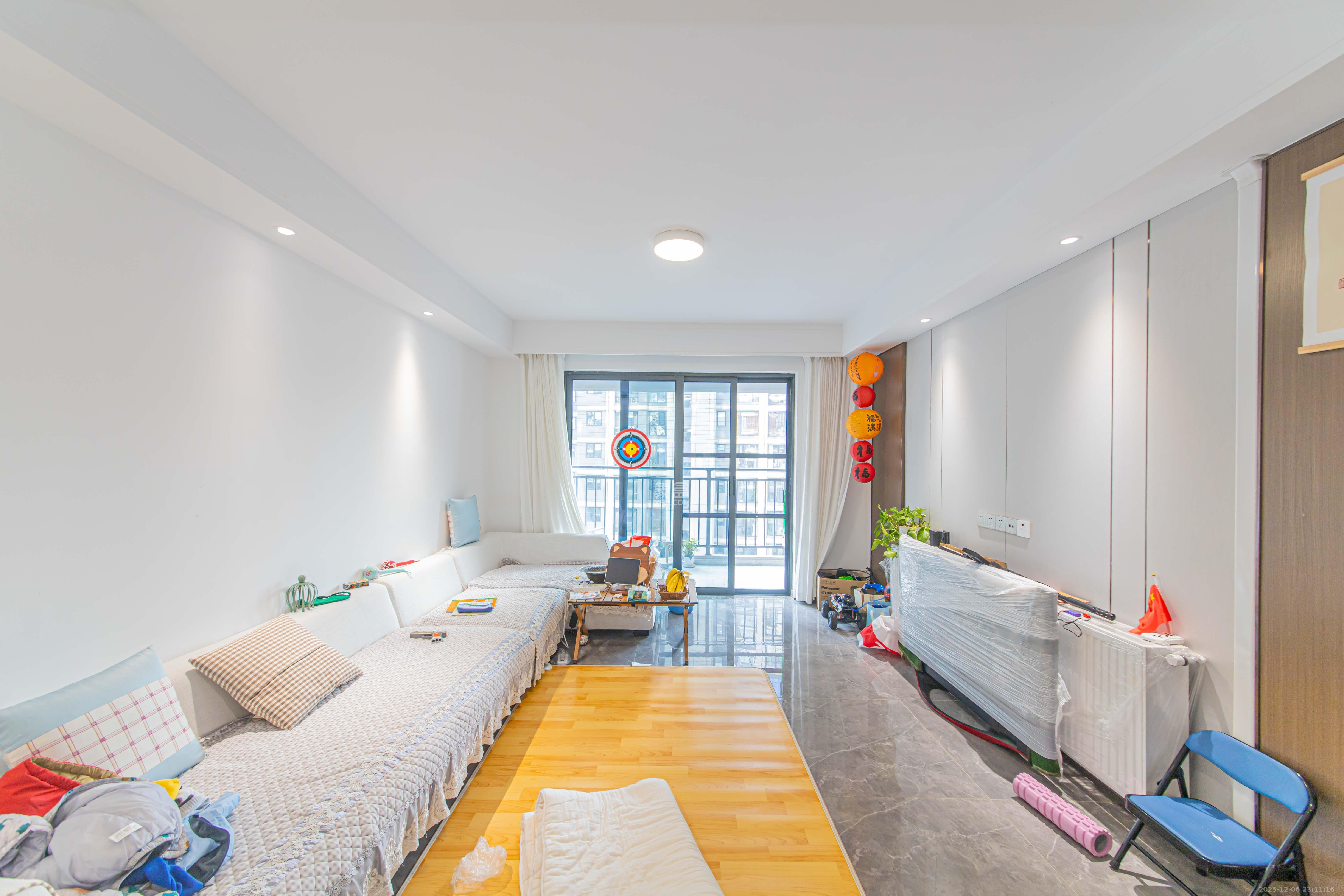 江悦和鸣  4室2厅2卫    218.0万