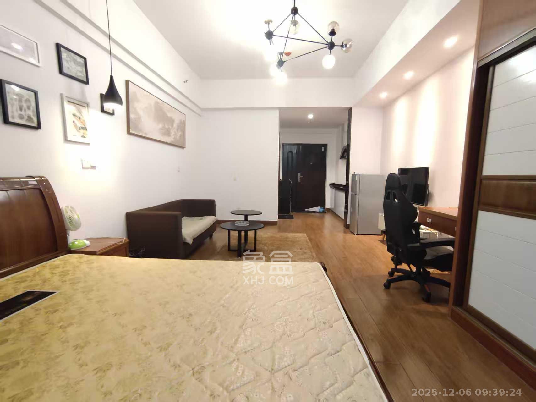 荣泰广场   49.0㎡      1200.0元/月