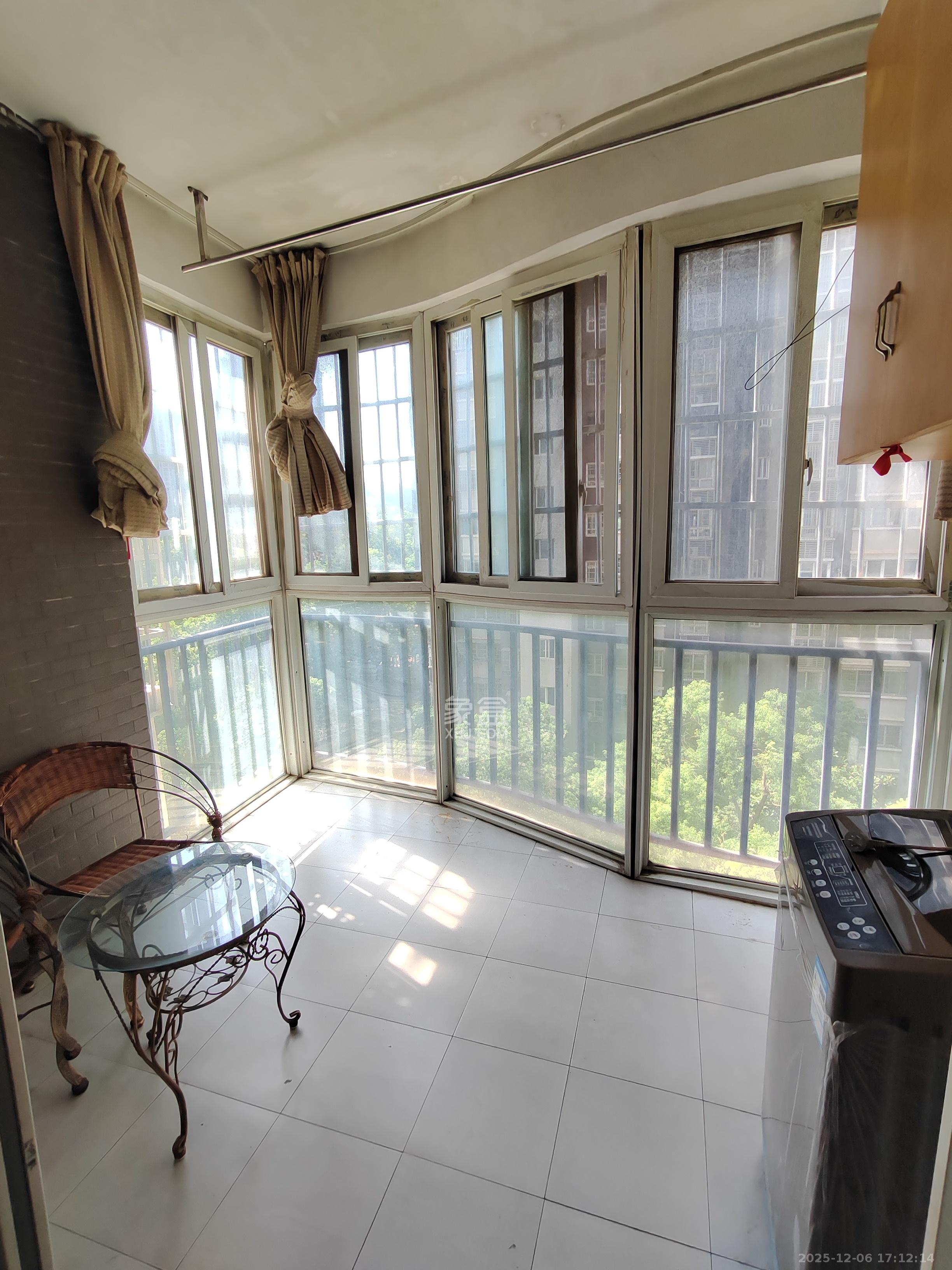 世景华庭 3室2厅2卫 1500.0元/月 世景华庭 3室2厅2卫 1500.0元/月室内图