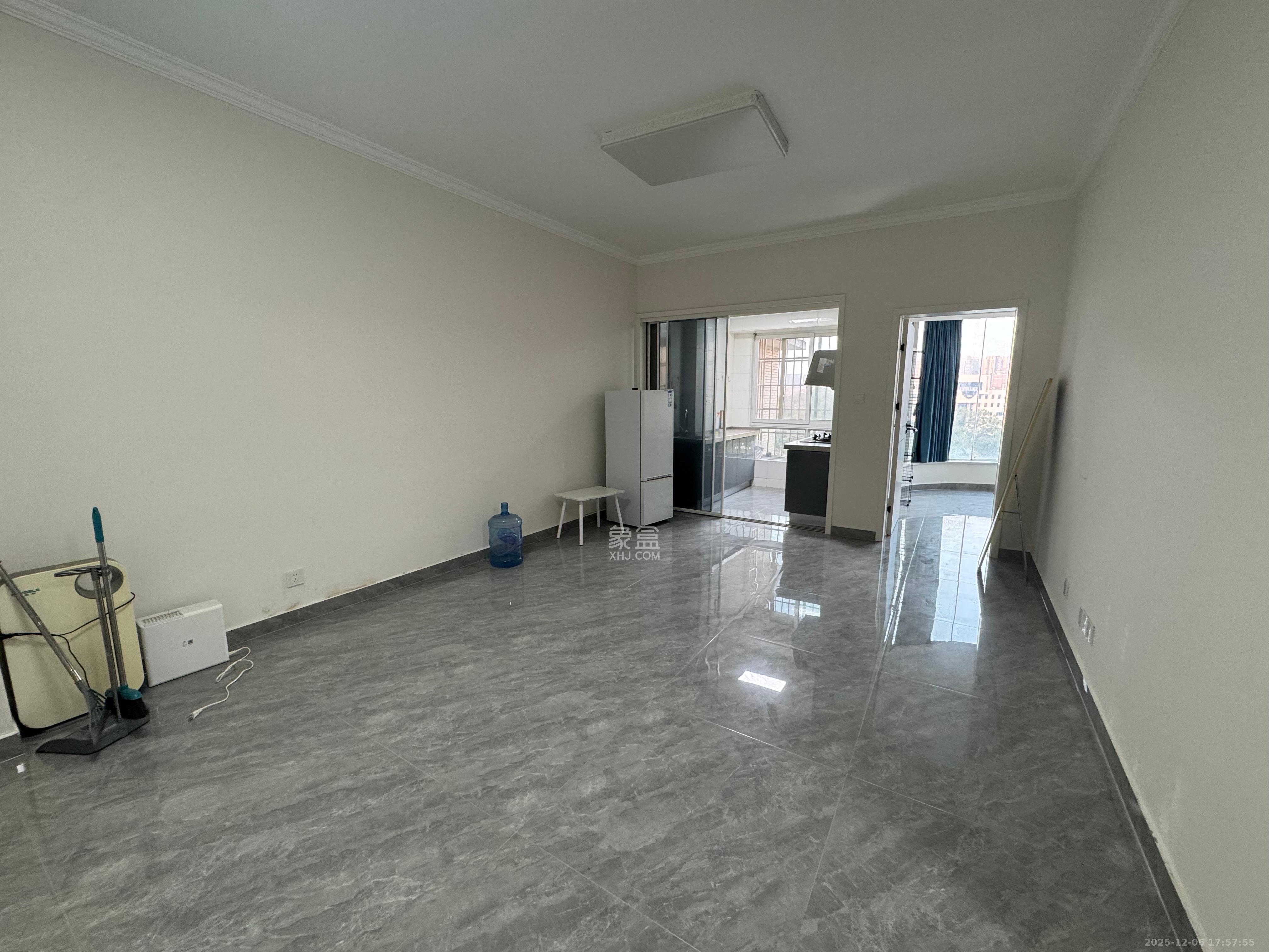 楚天家园  2室2厅1卫    1600.0元/月