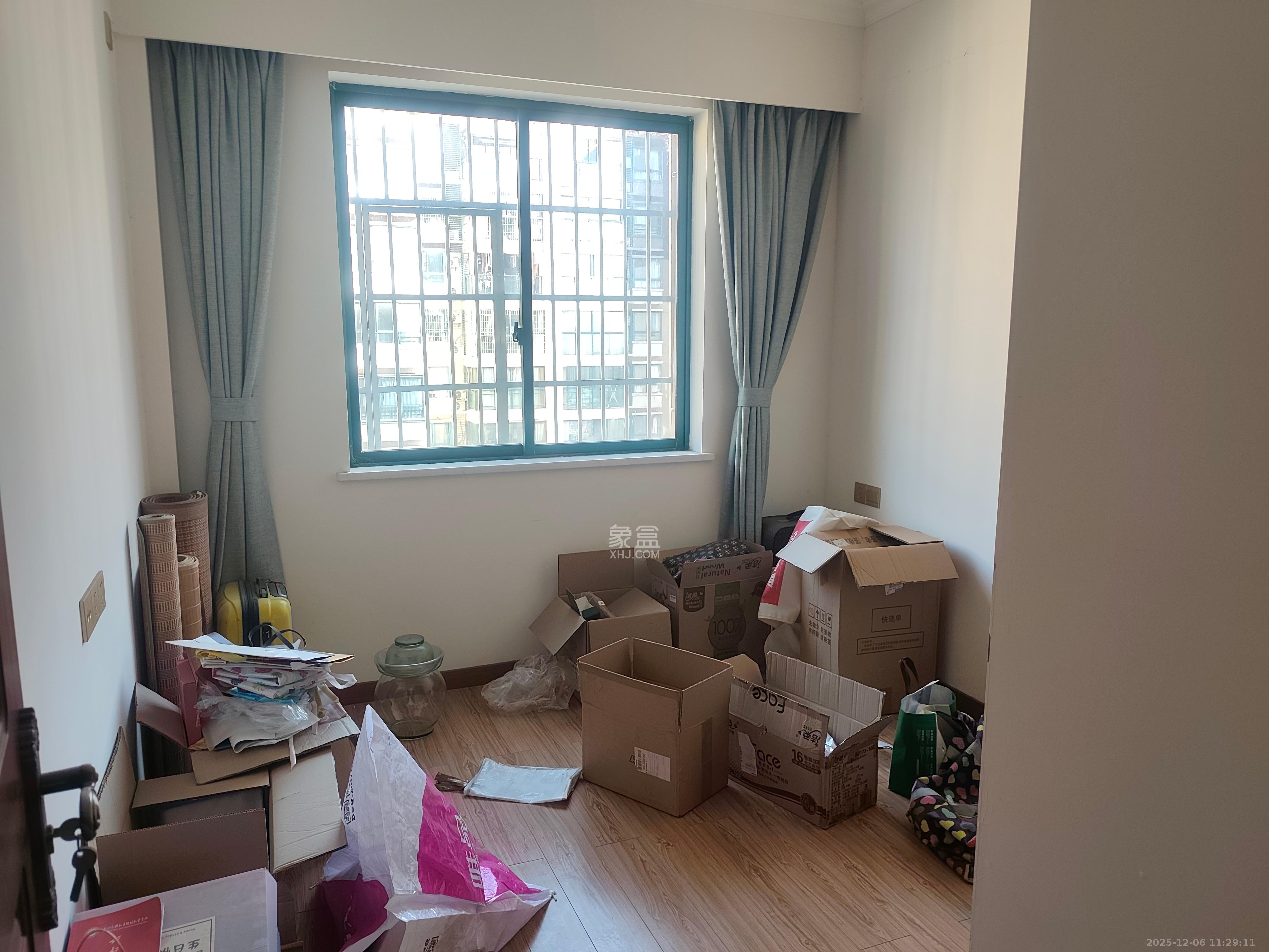 华盛世纪新城  1室2厅2卫    2800.0元/月室内图