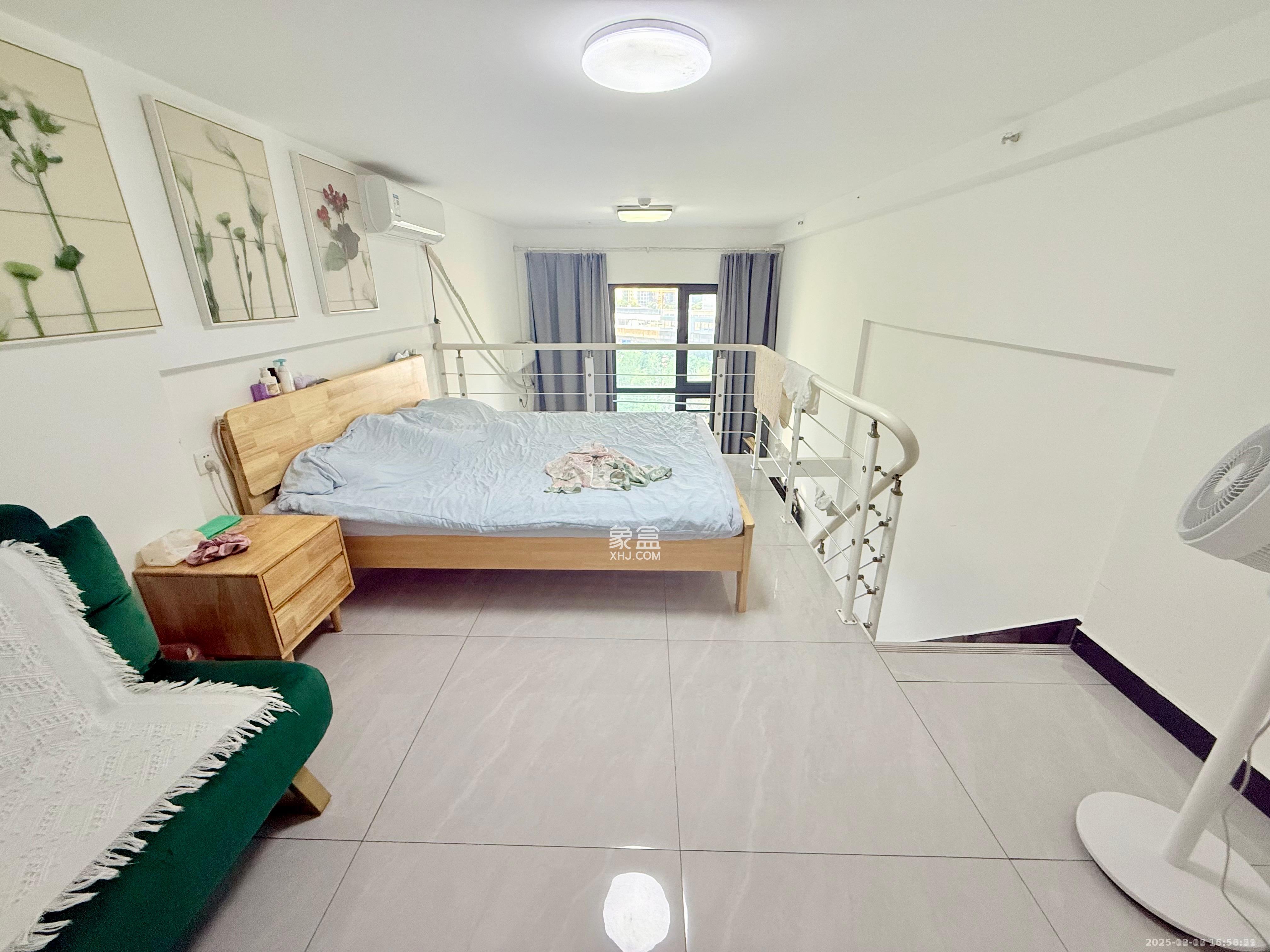 藏珑湖上公馆  1室1厅1卫    2100.0元/月室内图