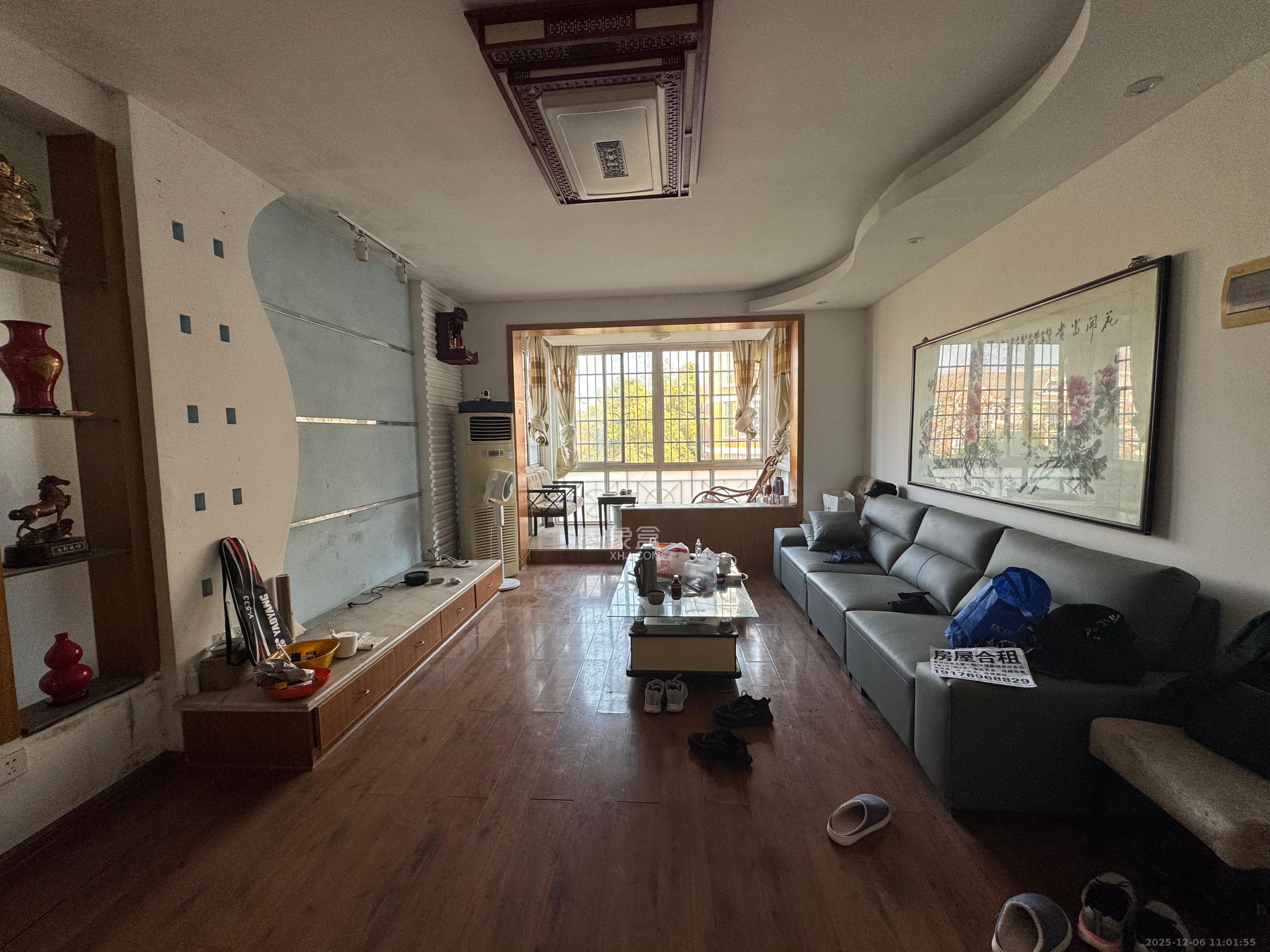 山水人家一二期  3室2厅2卫    800.0元/月